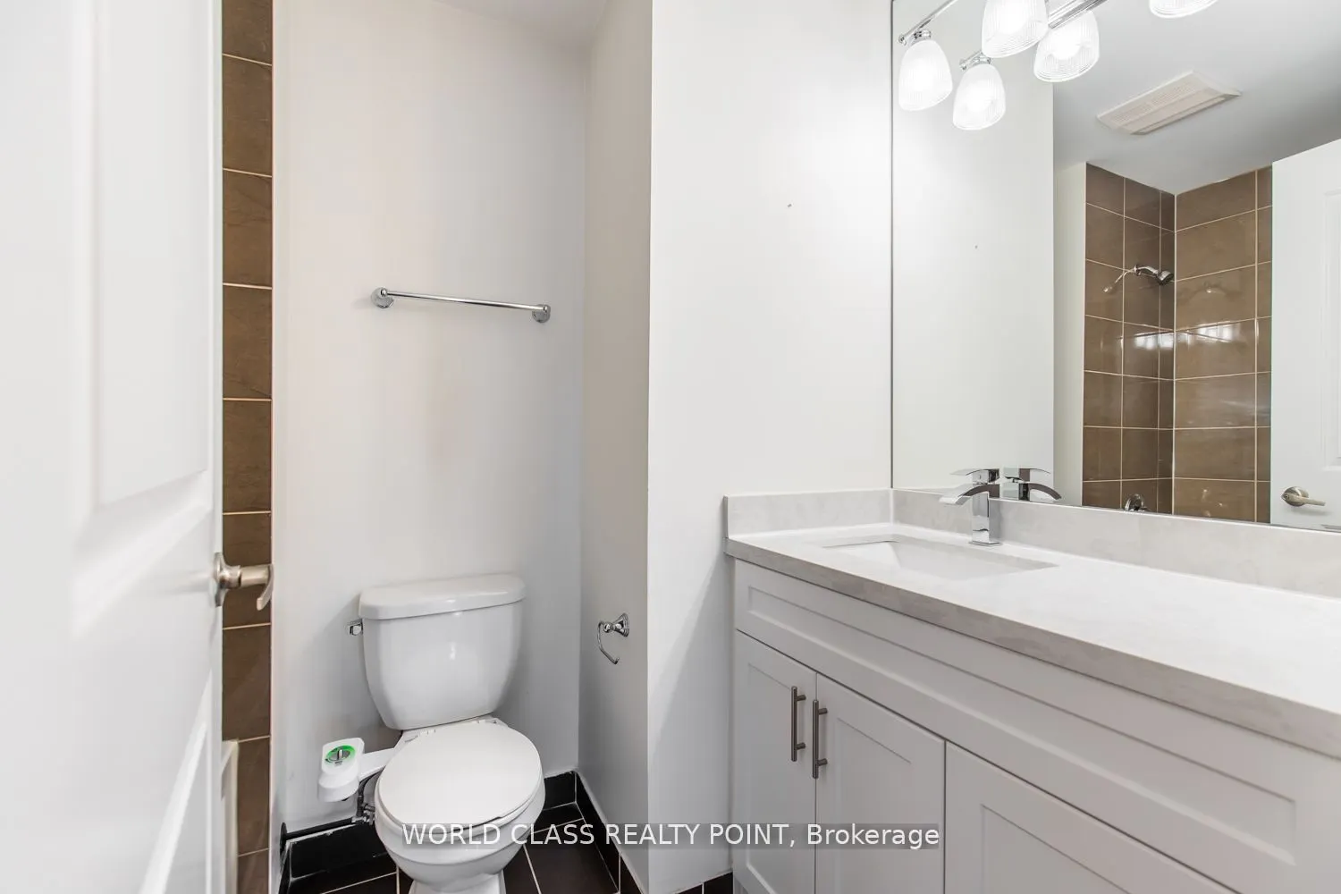 330 Burnhamthorpe Road W, #1402