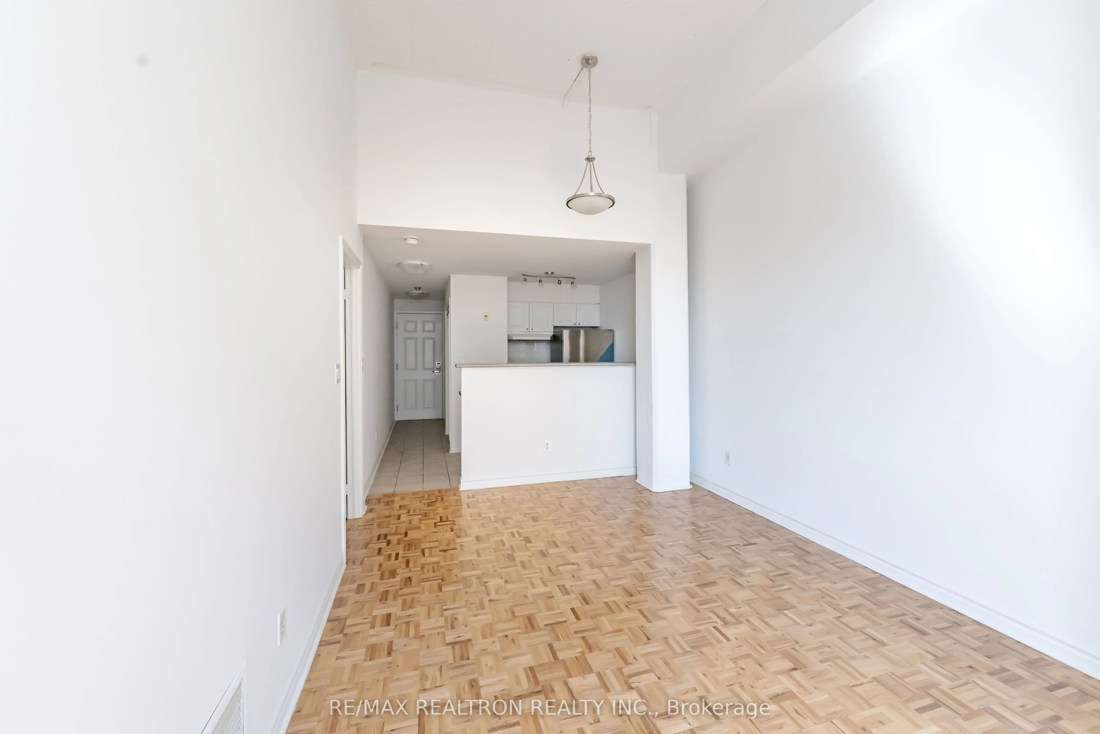 1401 Dupont Street, #225