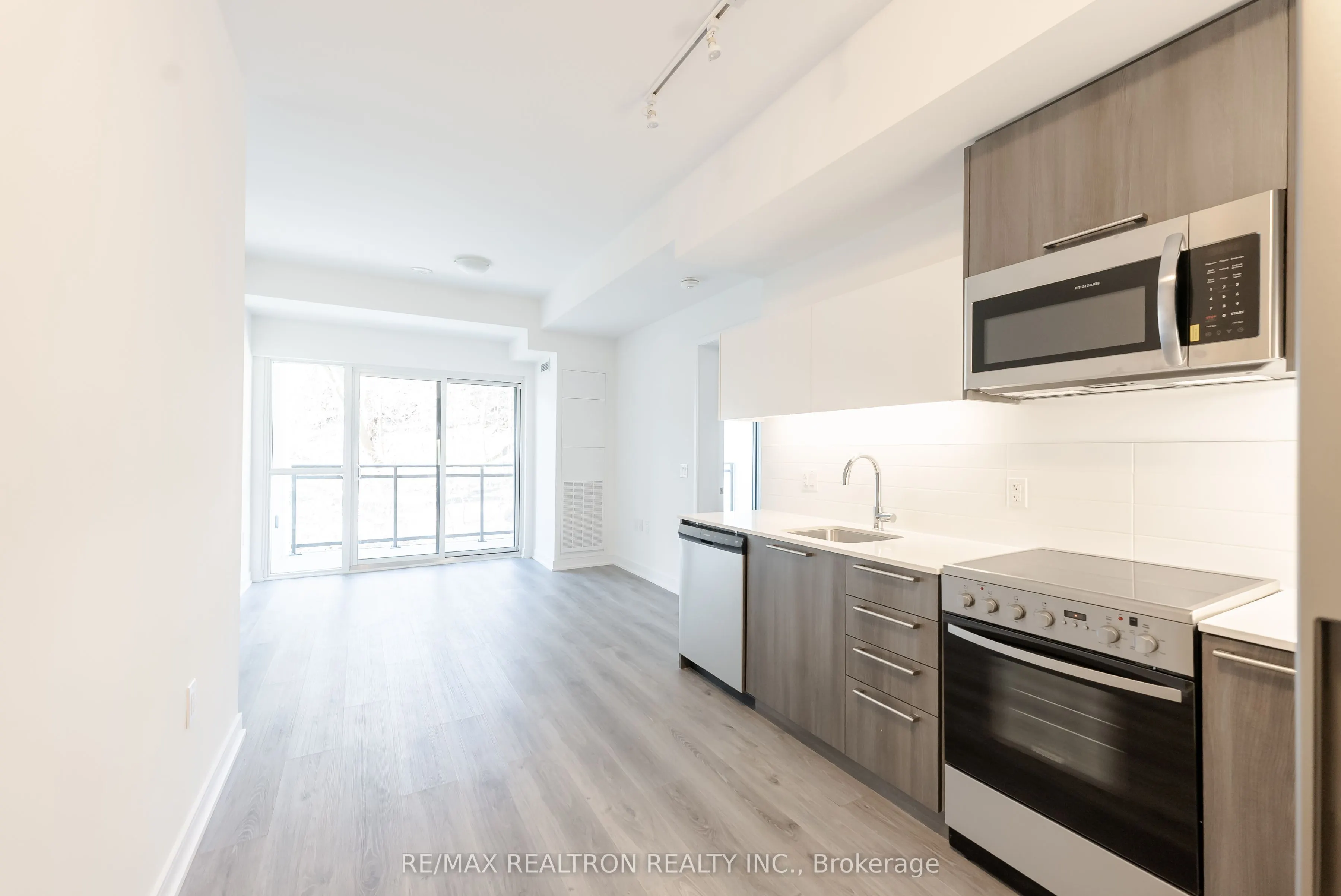 25 Neighbourhood Lane, #205