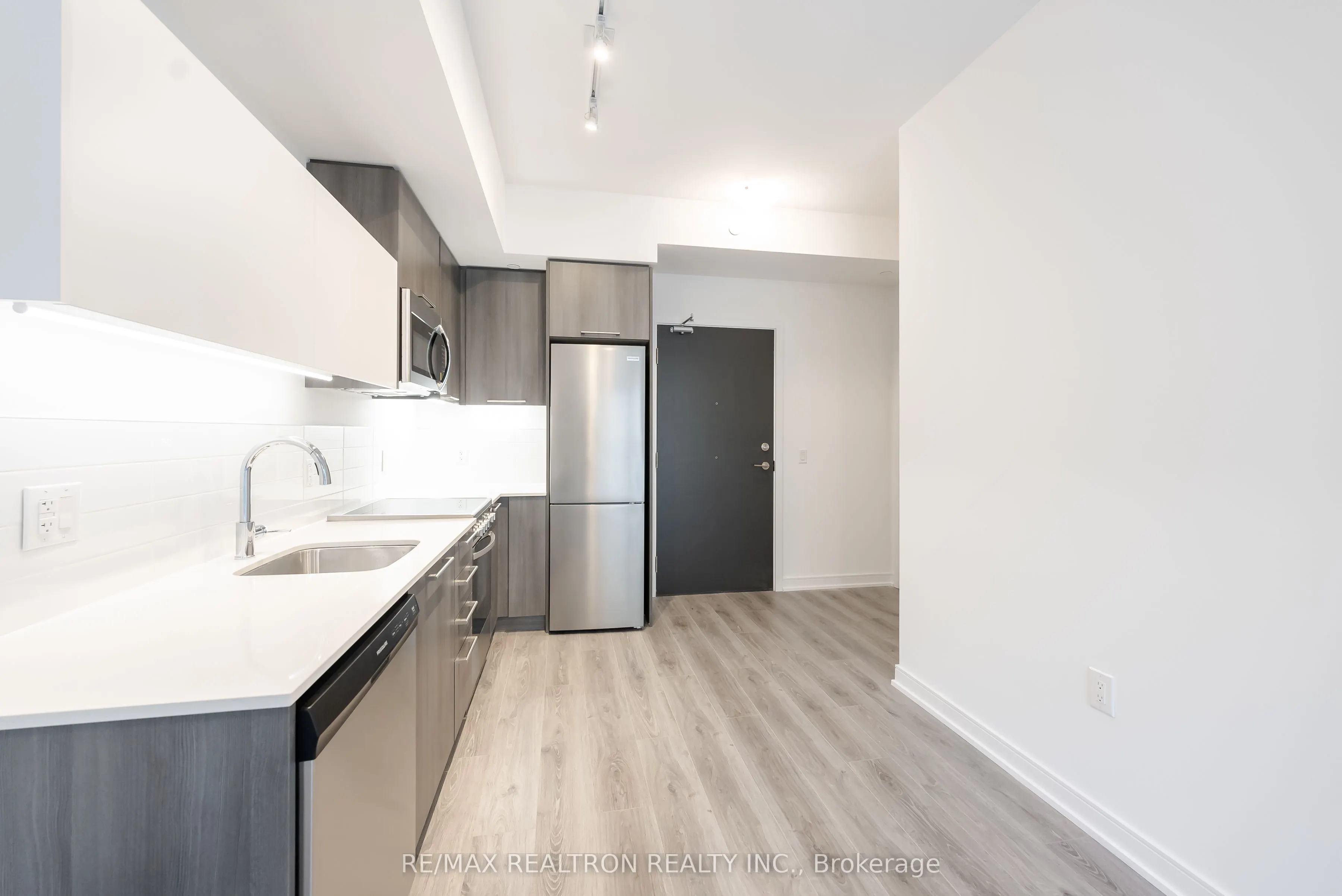 25 Neighbourhood Lane, #205
