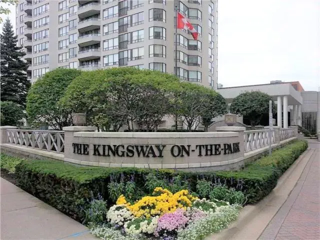 1 Aberfoyle Crescent, #907
