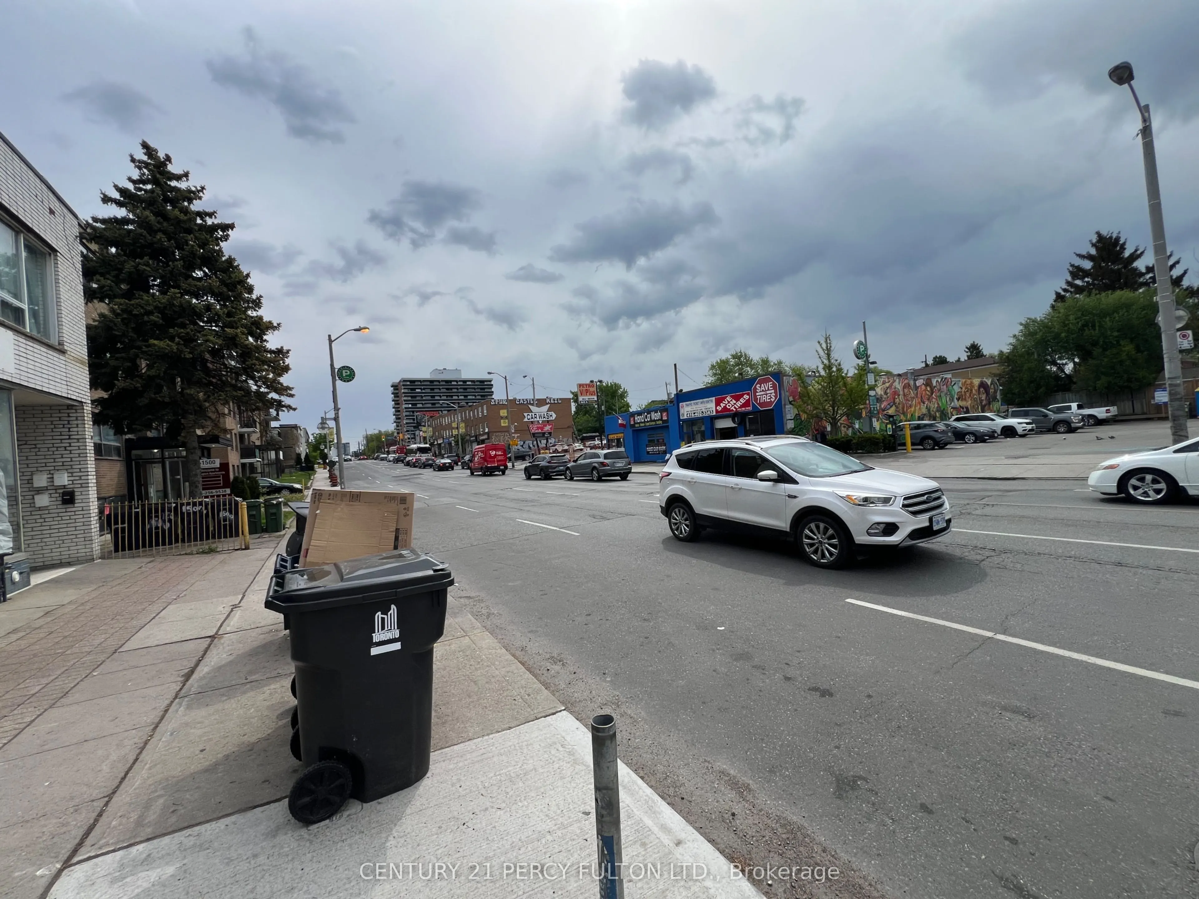1506 Eglinton Avenue W