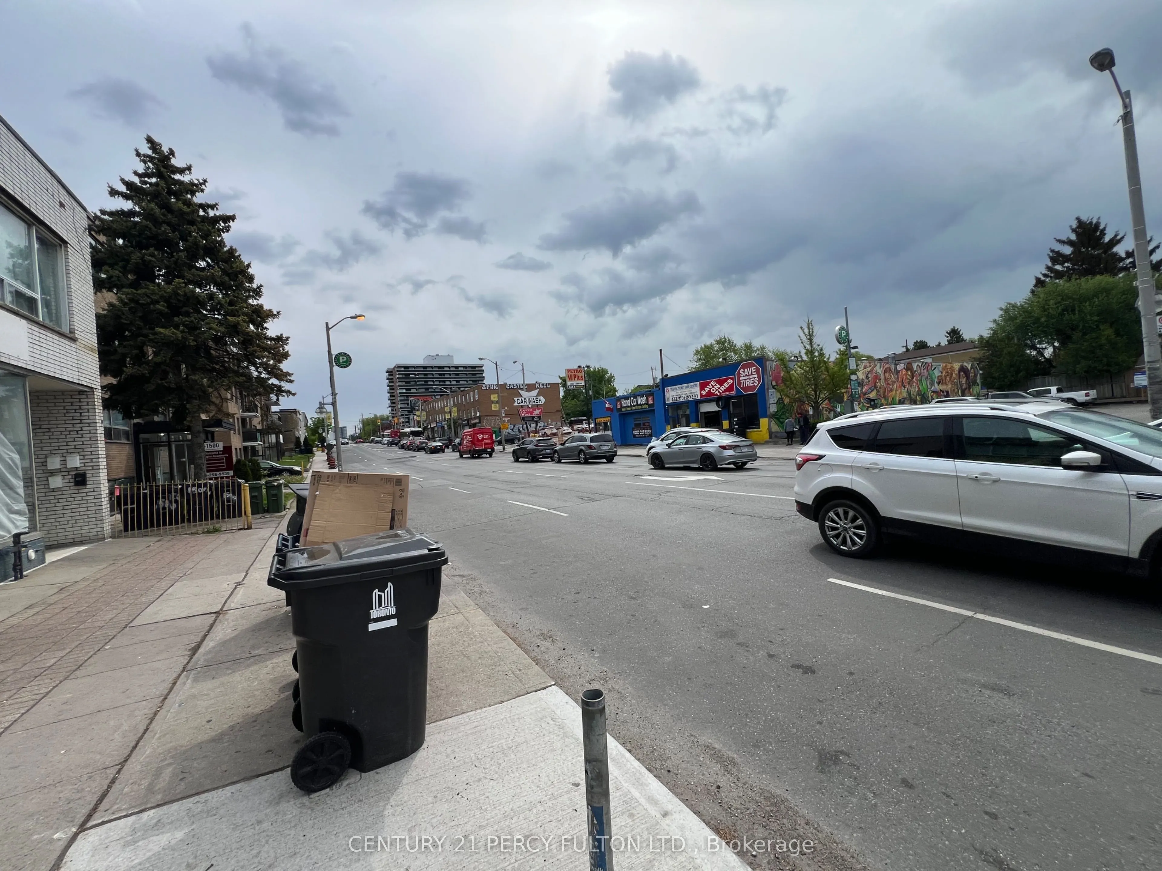 1506 Eglinton Avenue W