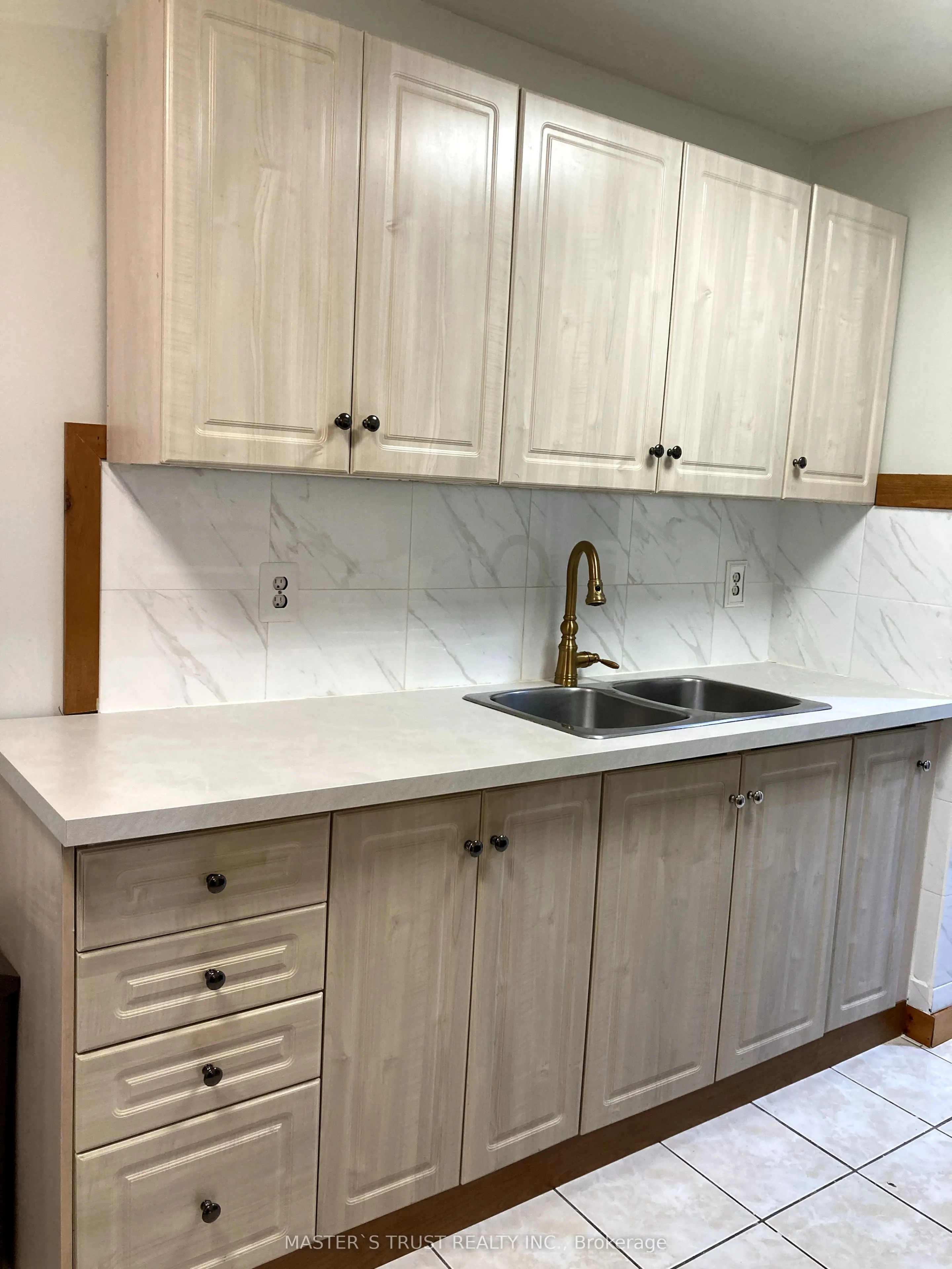 335 Driftwood Avenue, #707