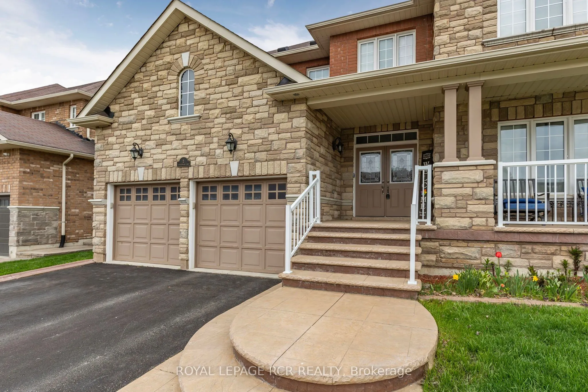 2 Littlebrook Lane