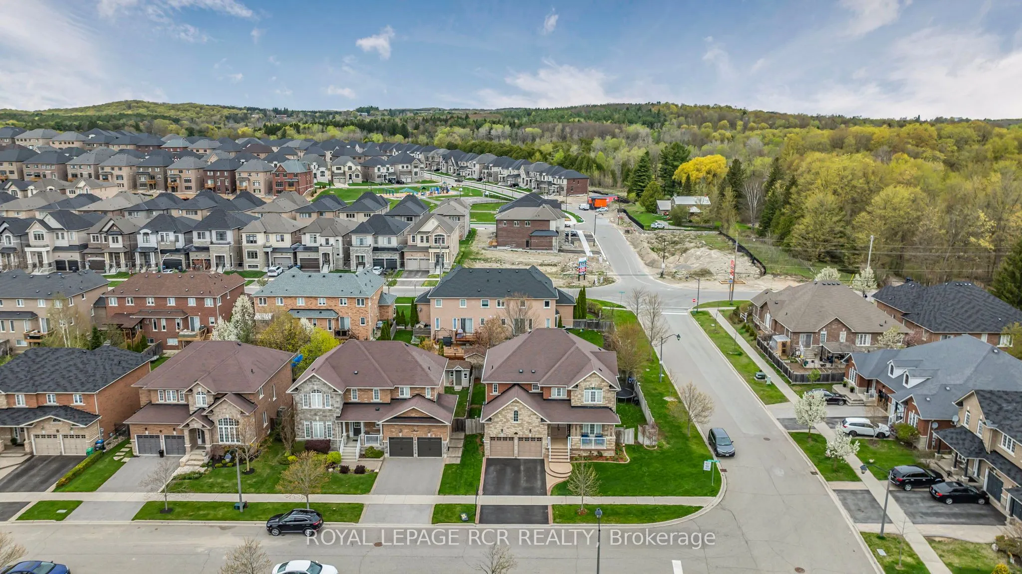 2 Littlebrook Lane