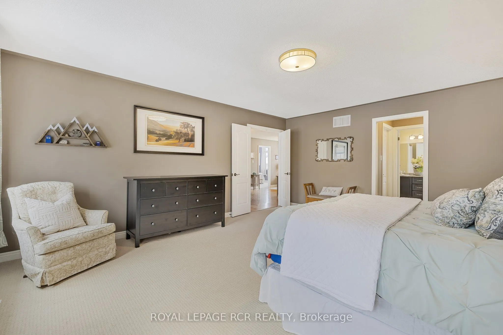 2 Littlebrook Lane
