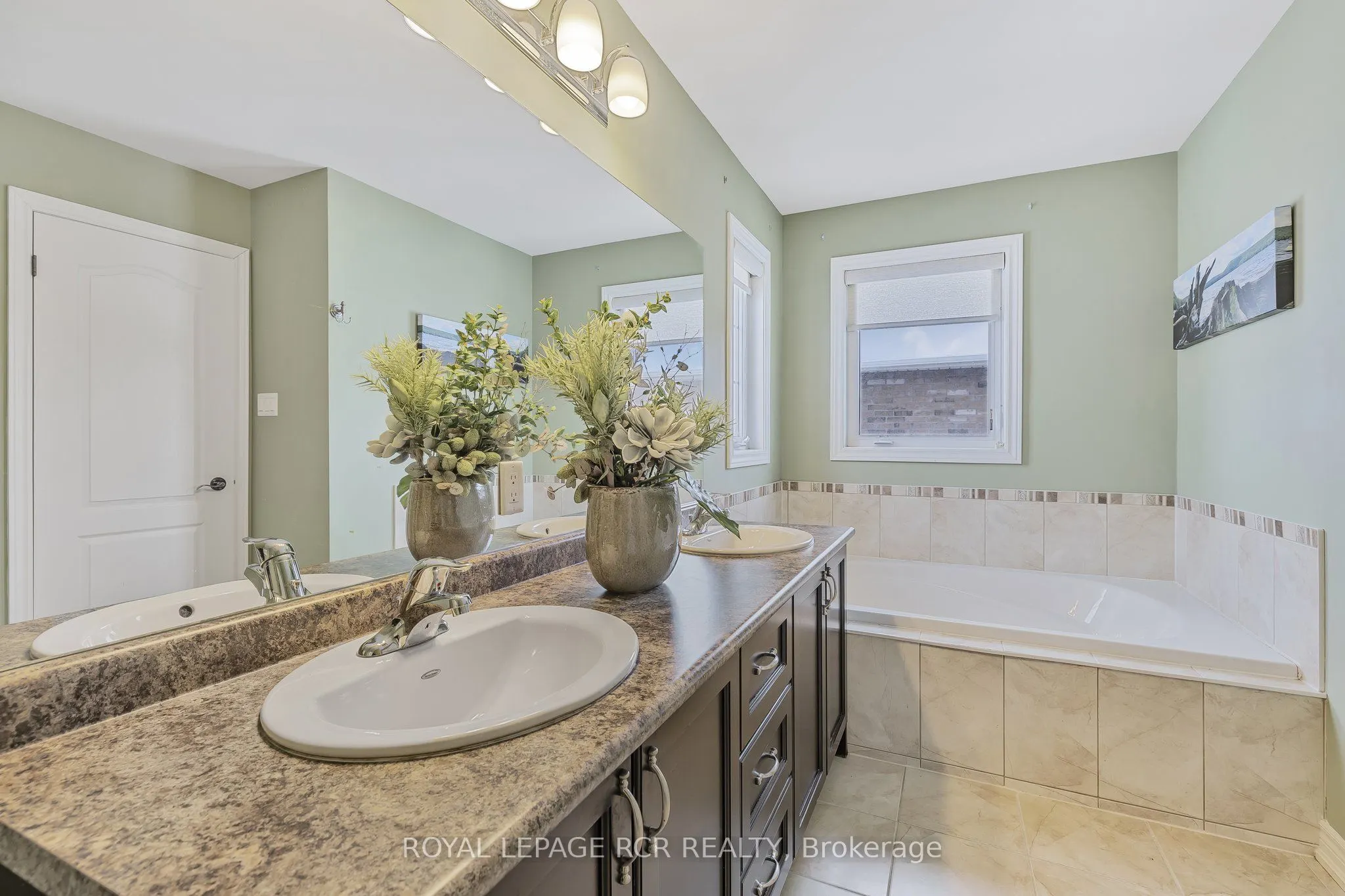 2 Littlebrook Lane