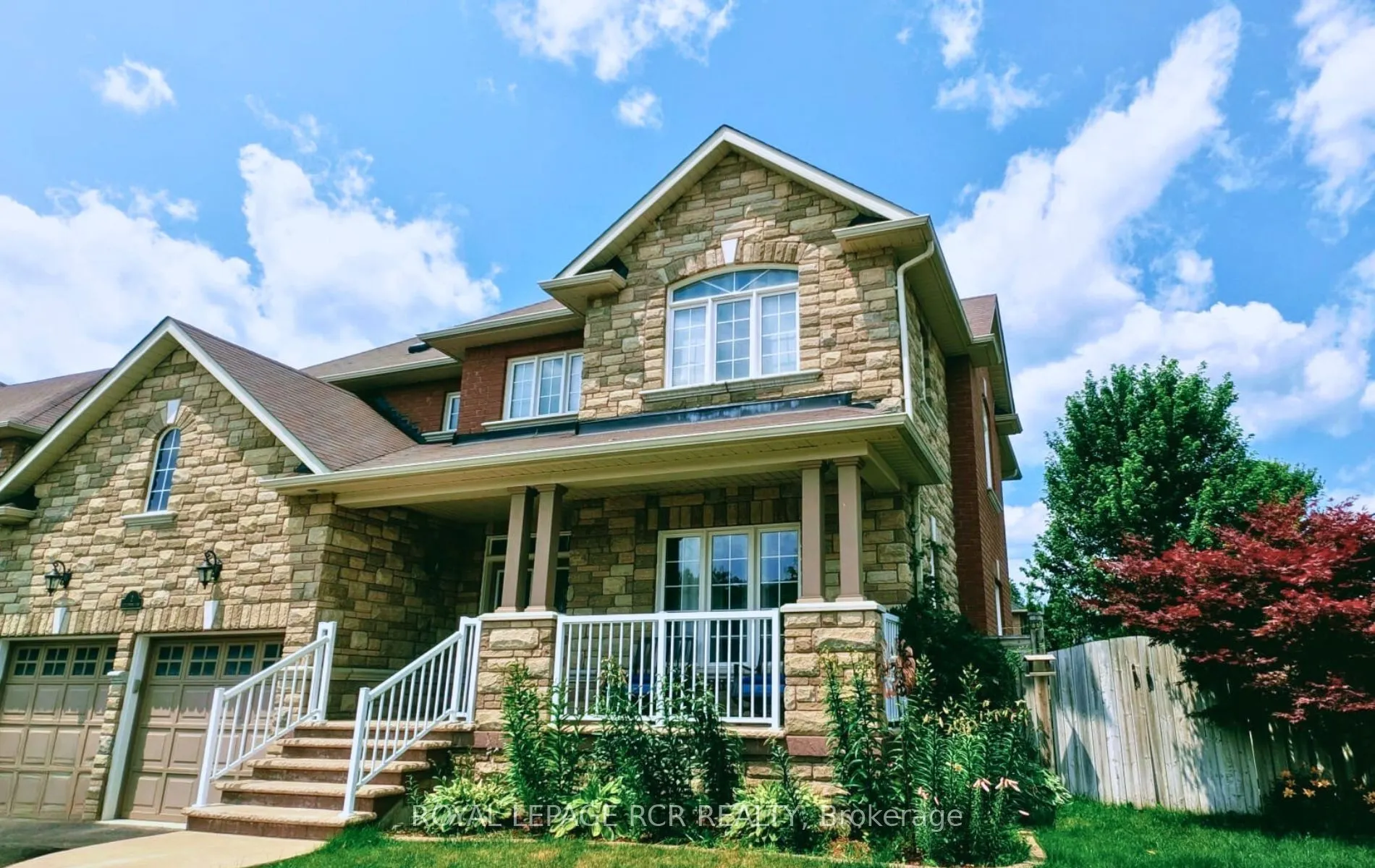 2 Littlebrook Lane