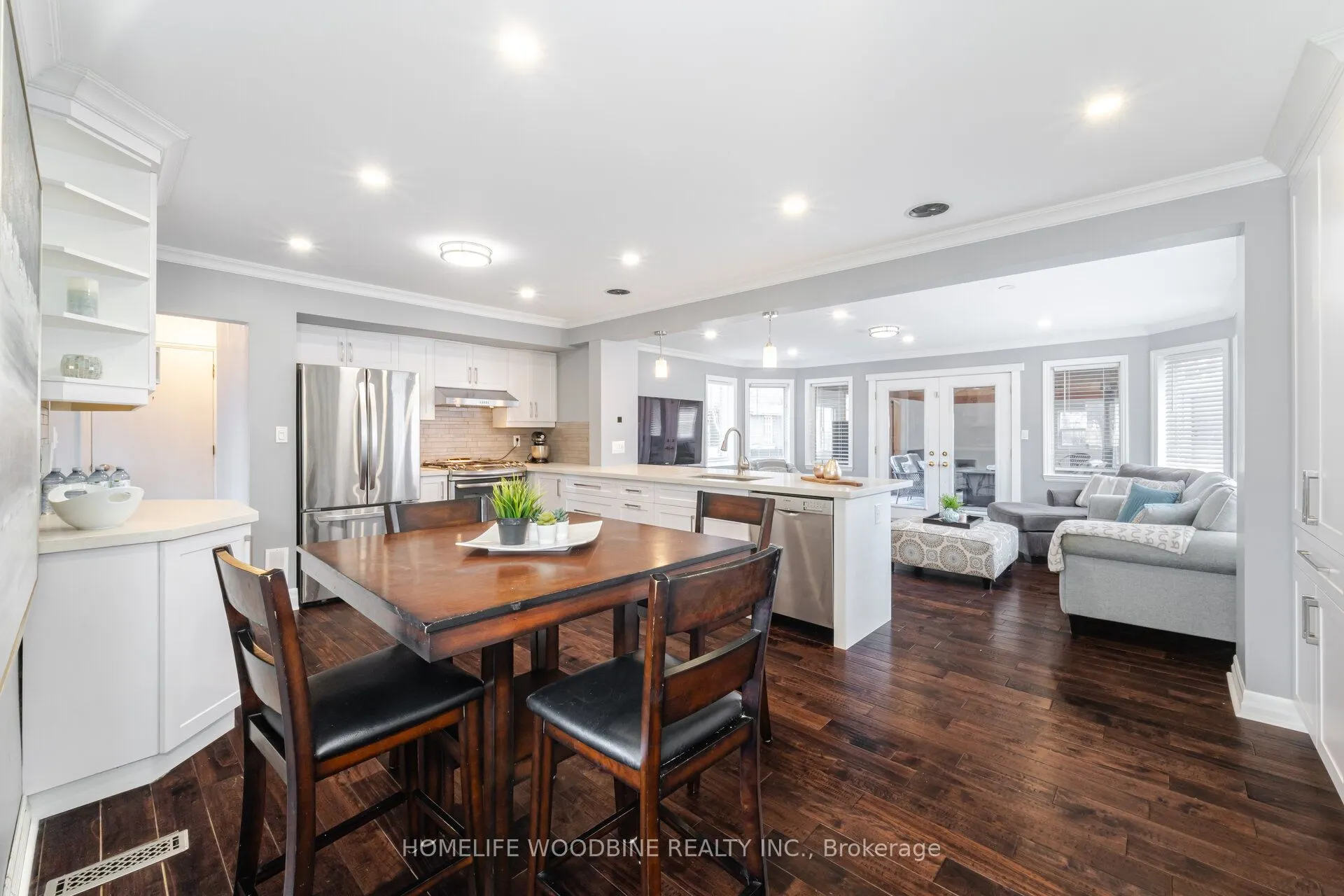 5 Stockman Crescent