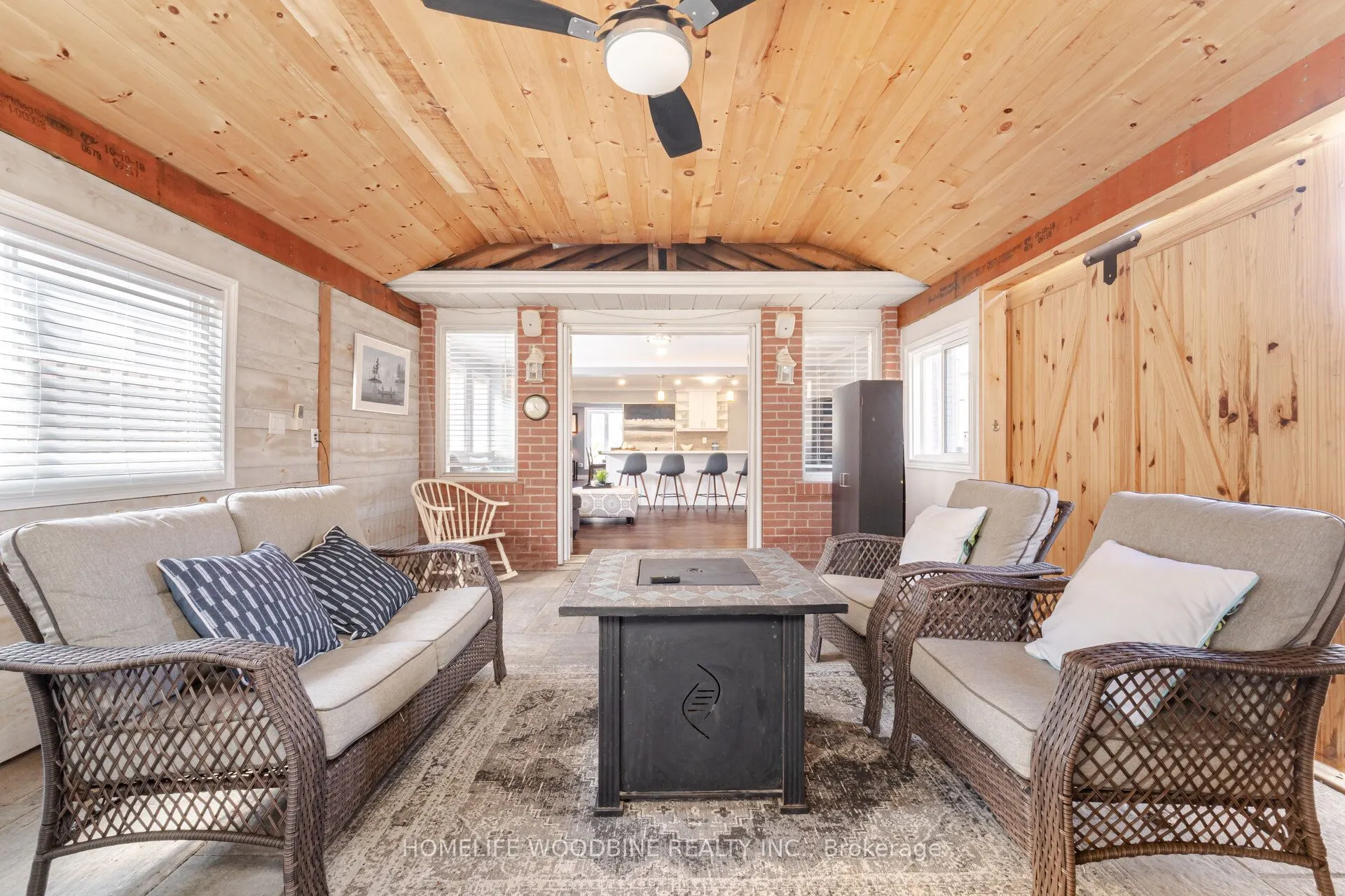 5 Stockman Crescent