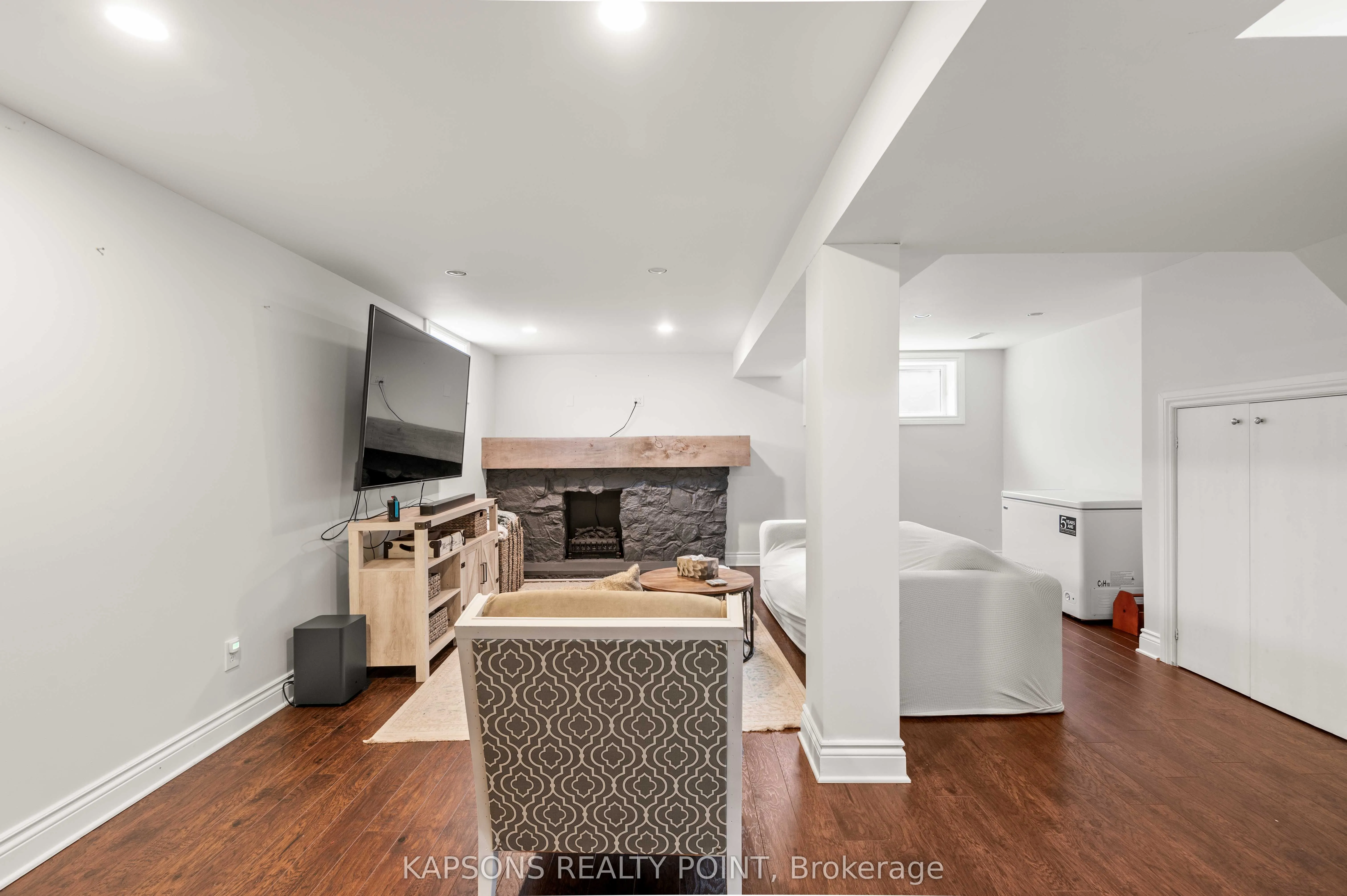 215 Zina Street