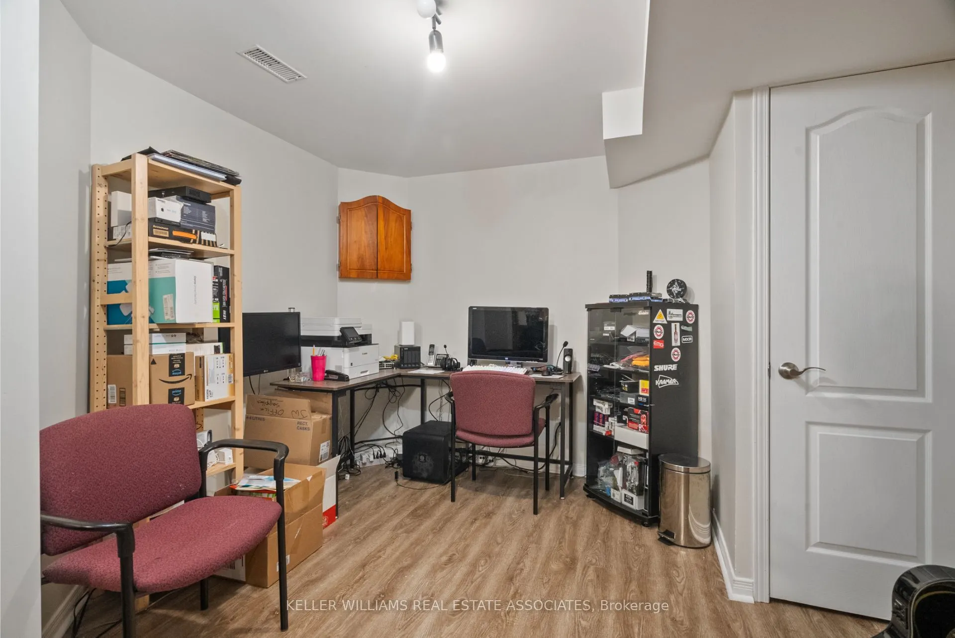 5554 Linwell Place