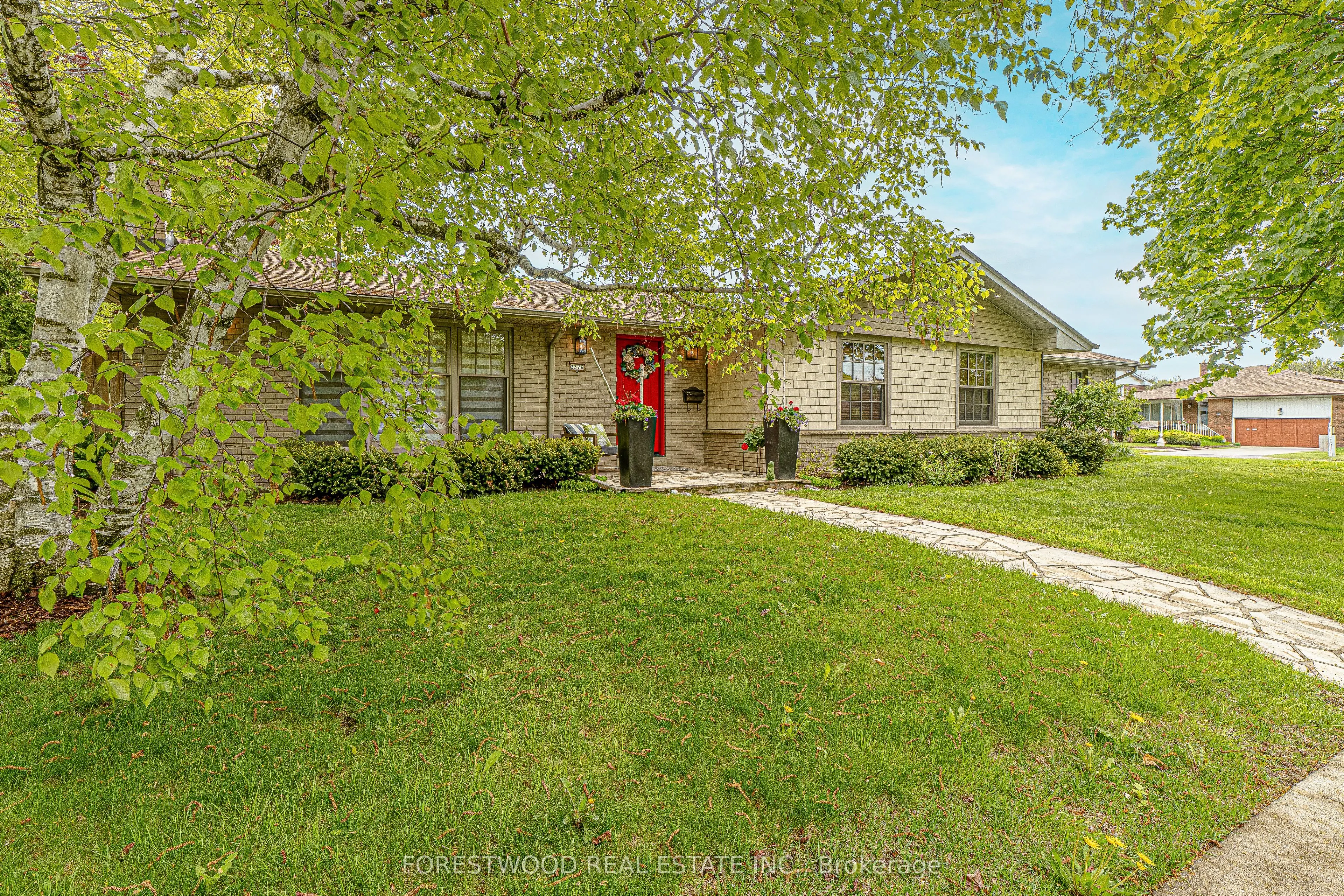 3376 Grassfire Crescent