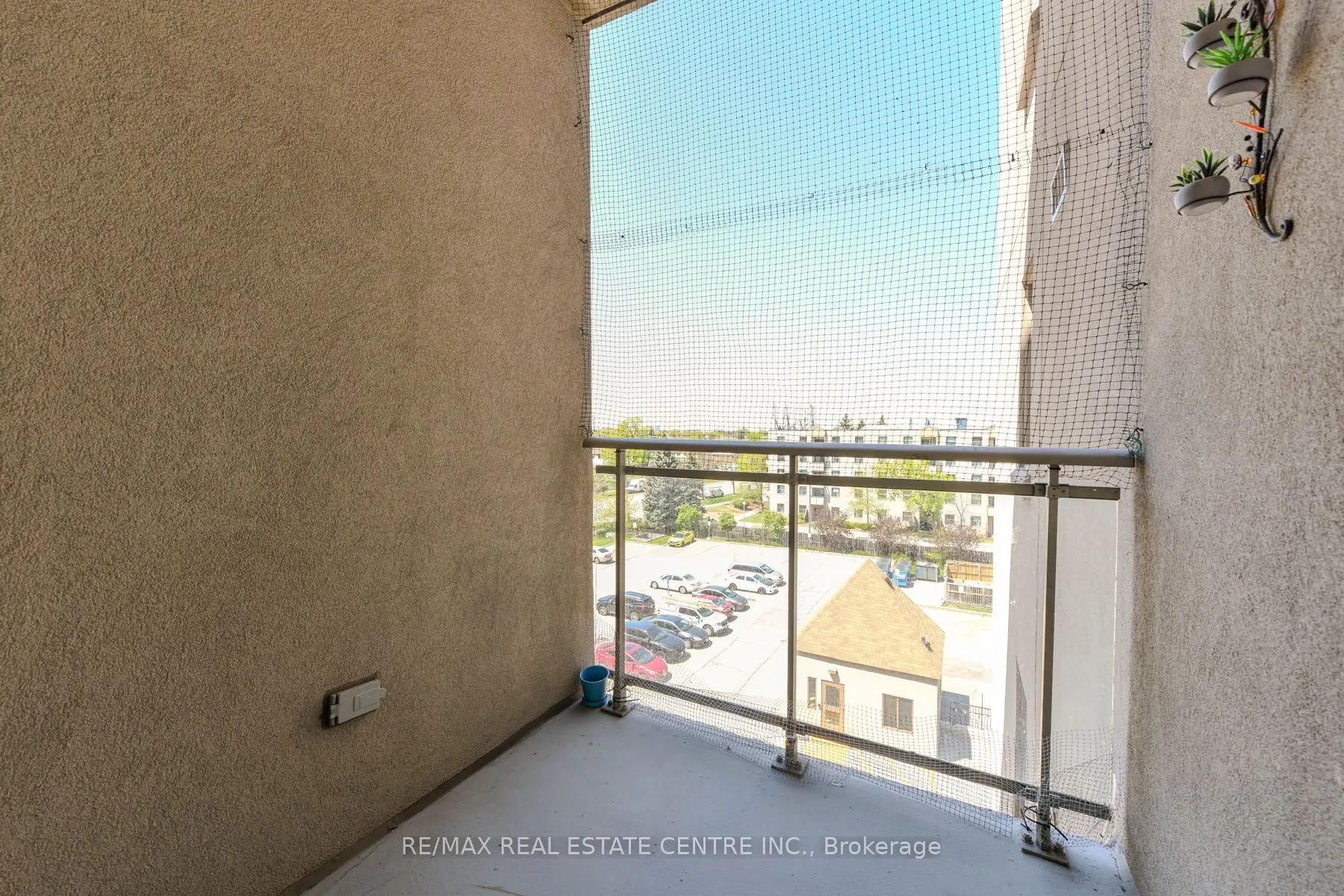 7405 Goreway Drive, #520