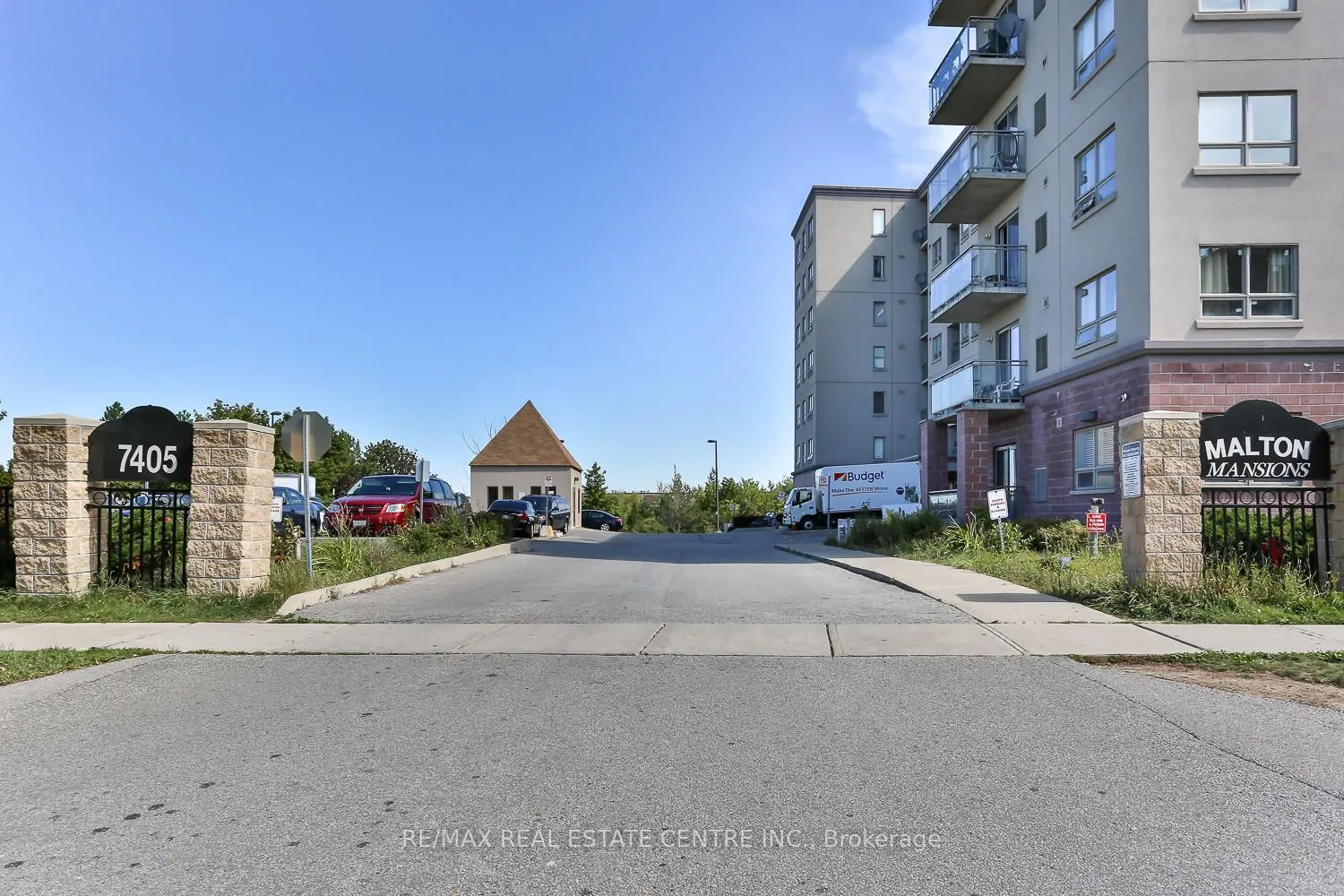 7405 Goreway Drive, #520