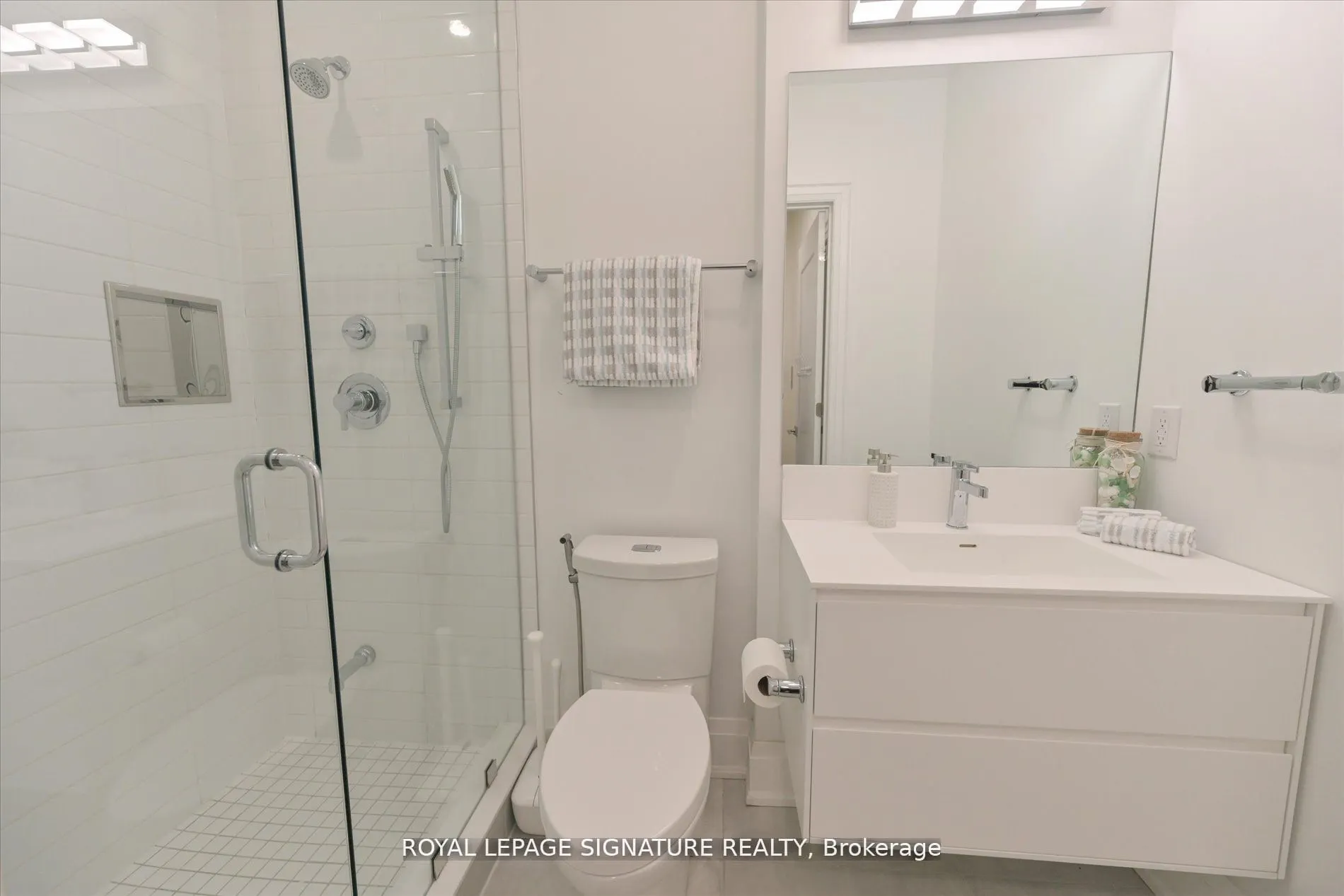115 High Street W, #1