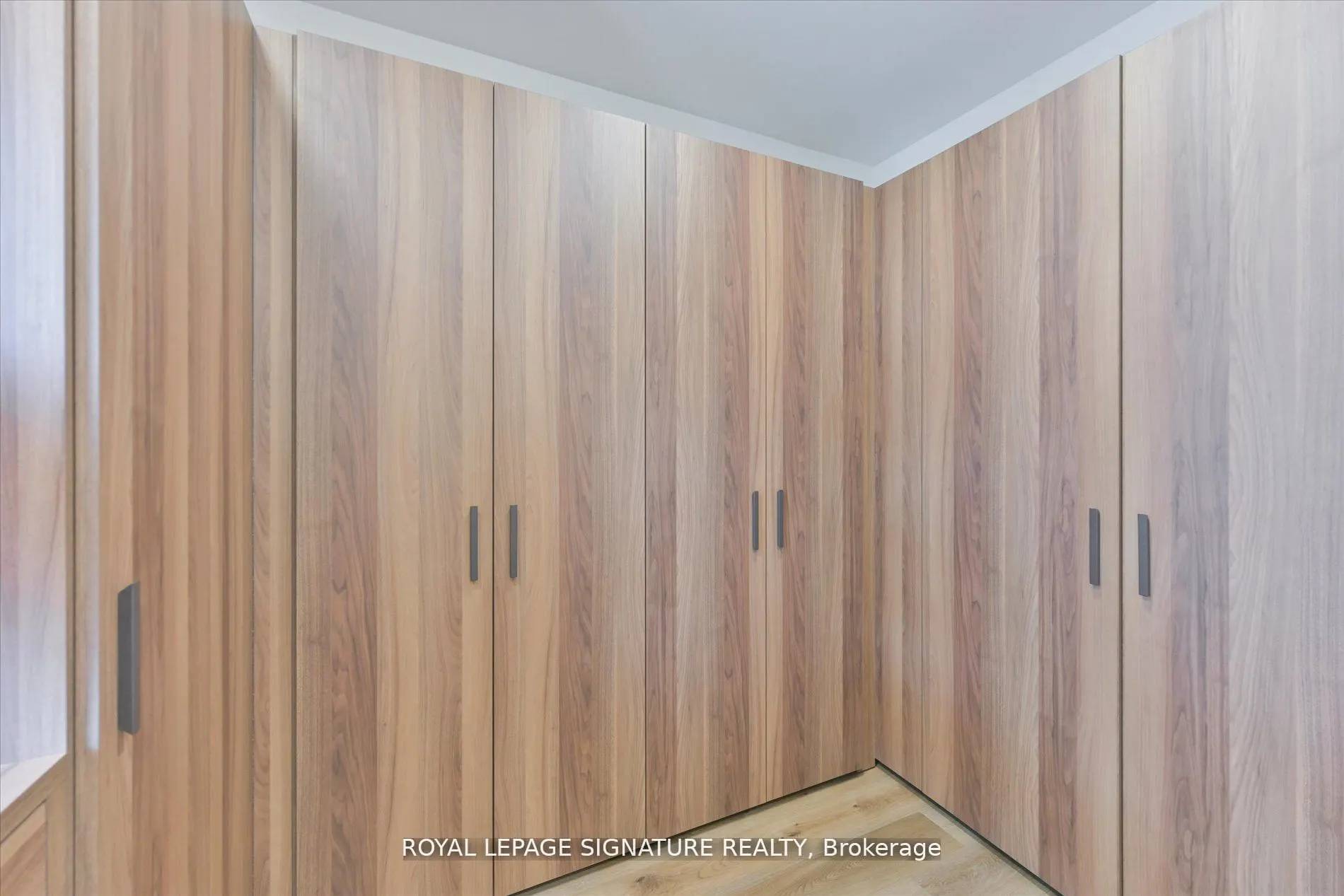 115 High Street W, #1
