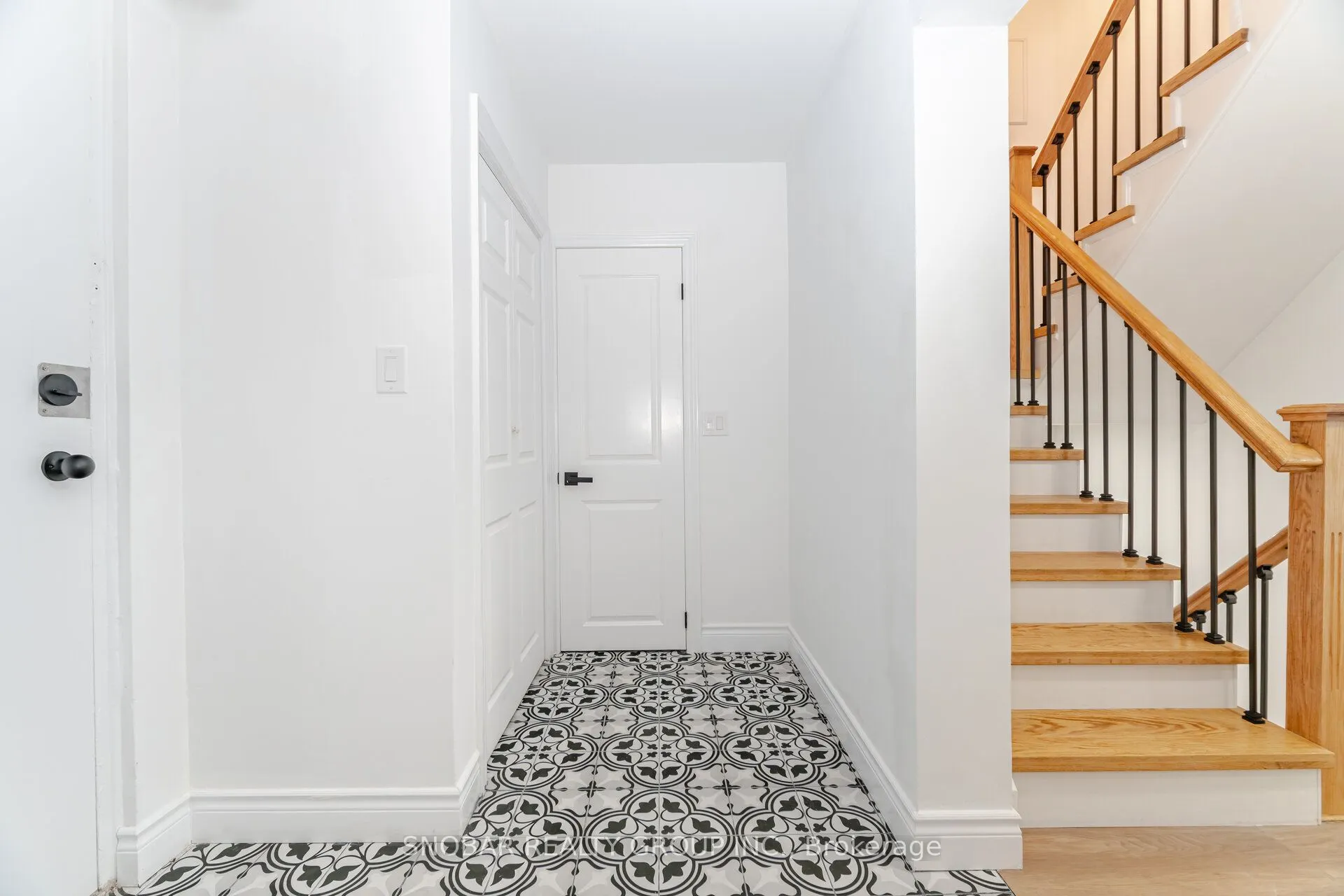 3360 The Credit Woodlands #10