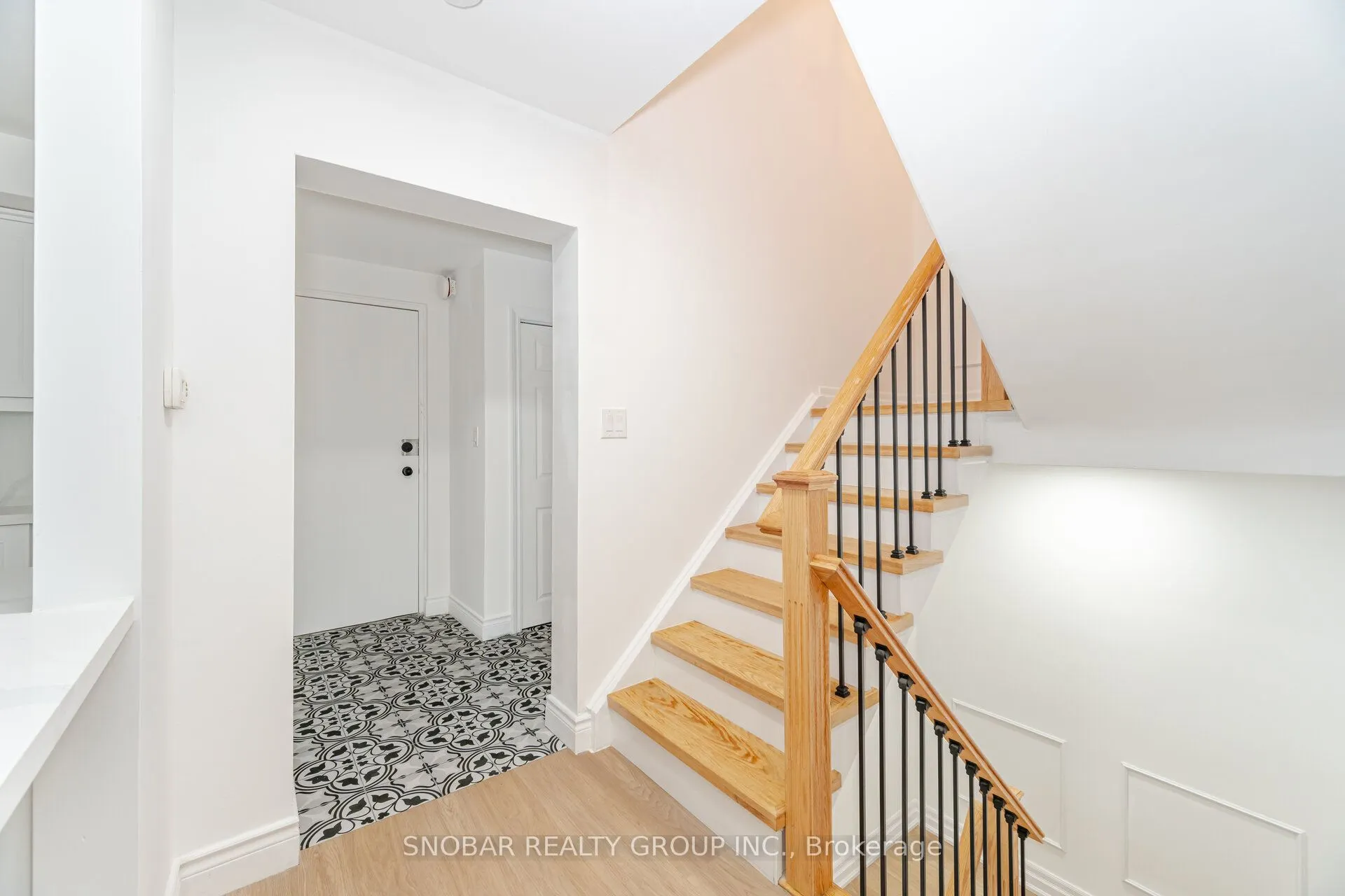 3360 The Credit Woodlands #10