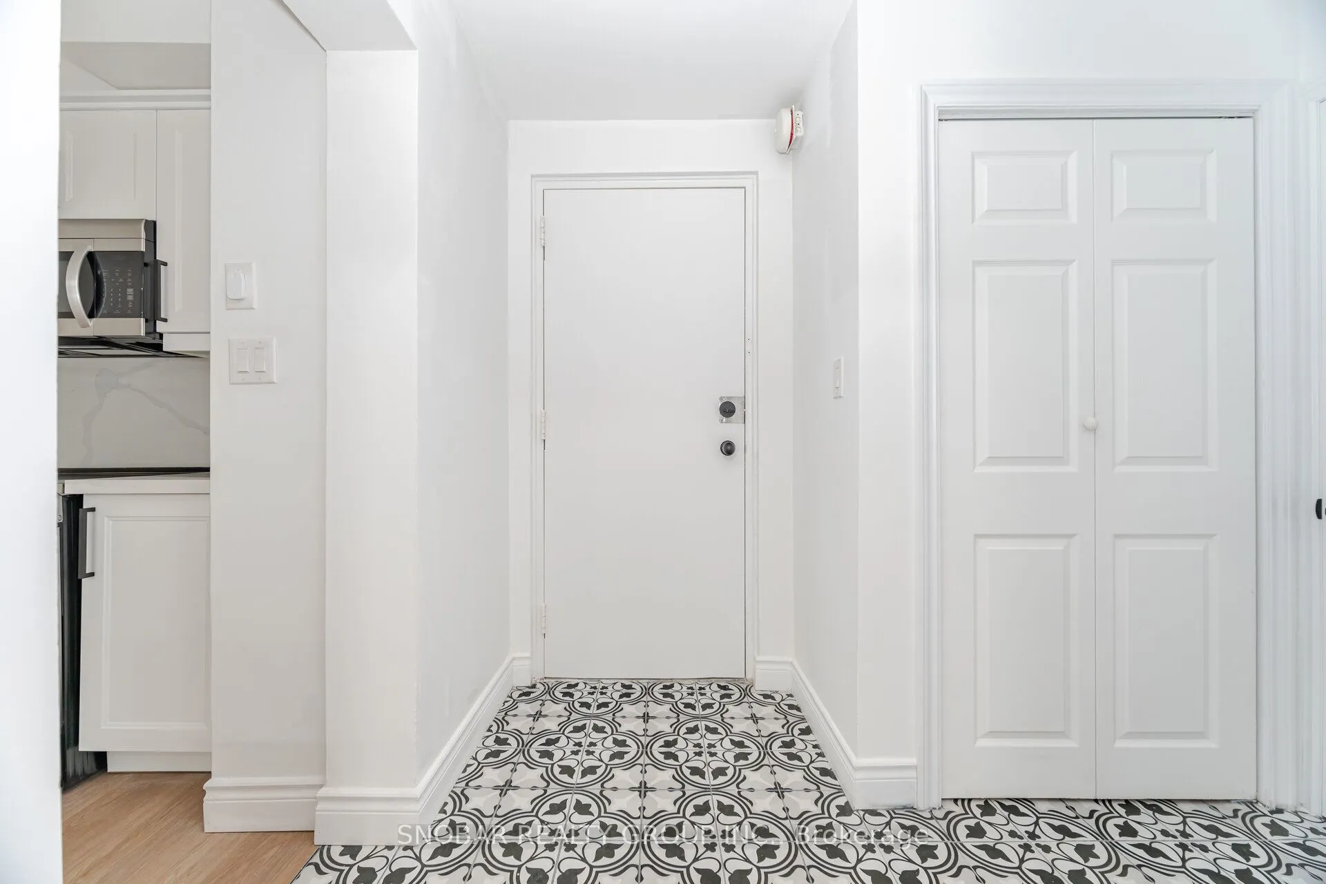 3360 The Credit Woodlands #10