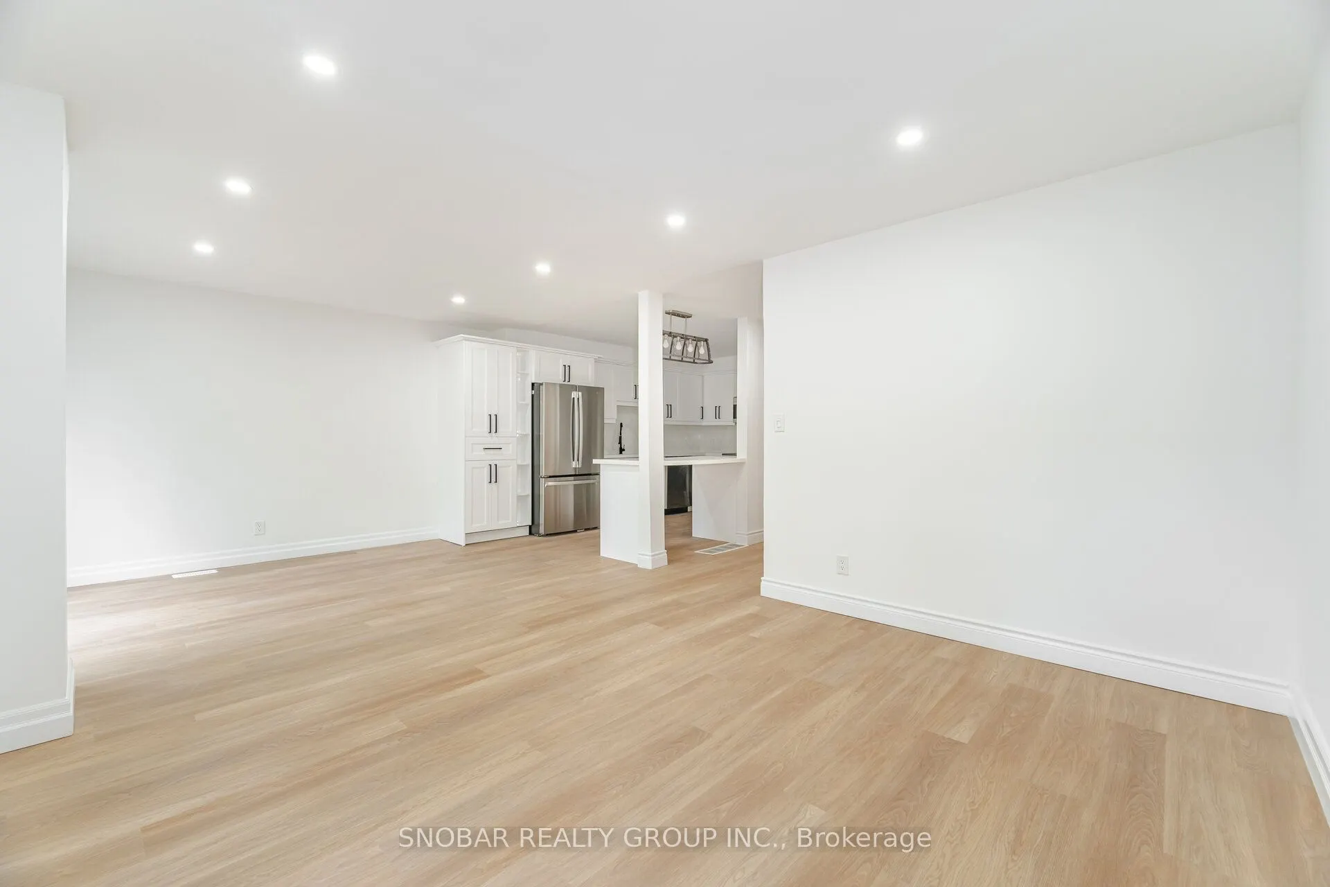 3360 The Credit Woodlands #10