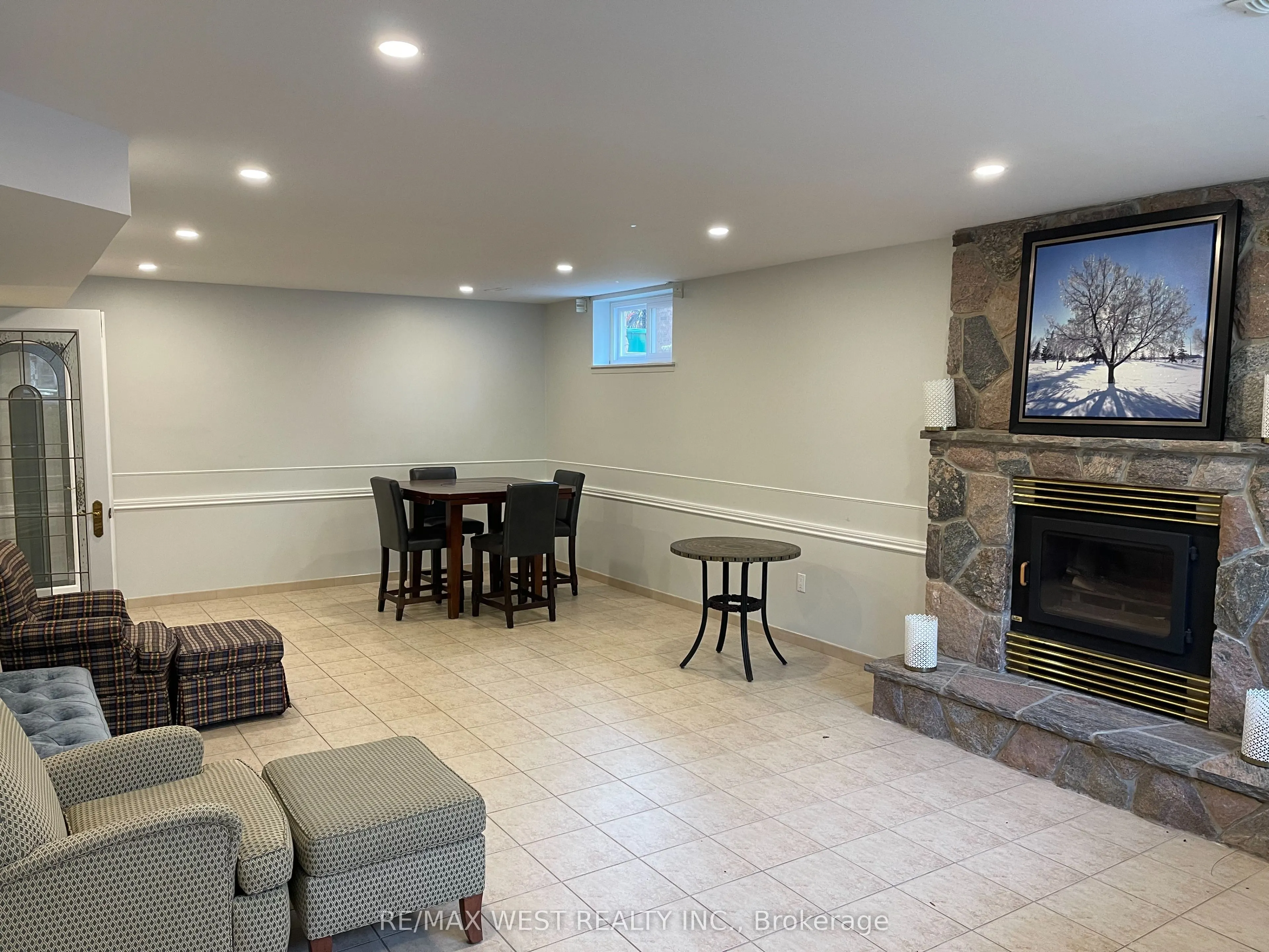 1112 Hawthorne Court, #Bsmt