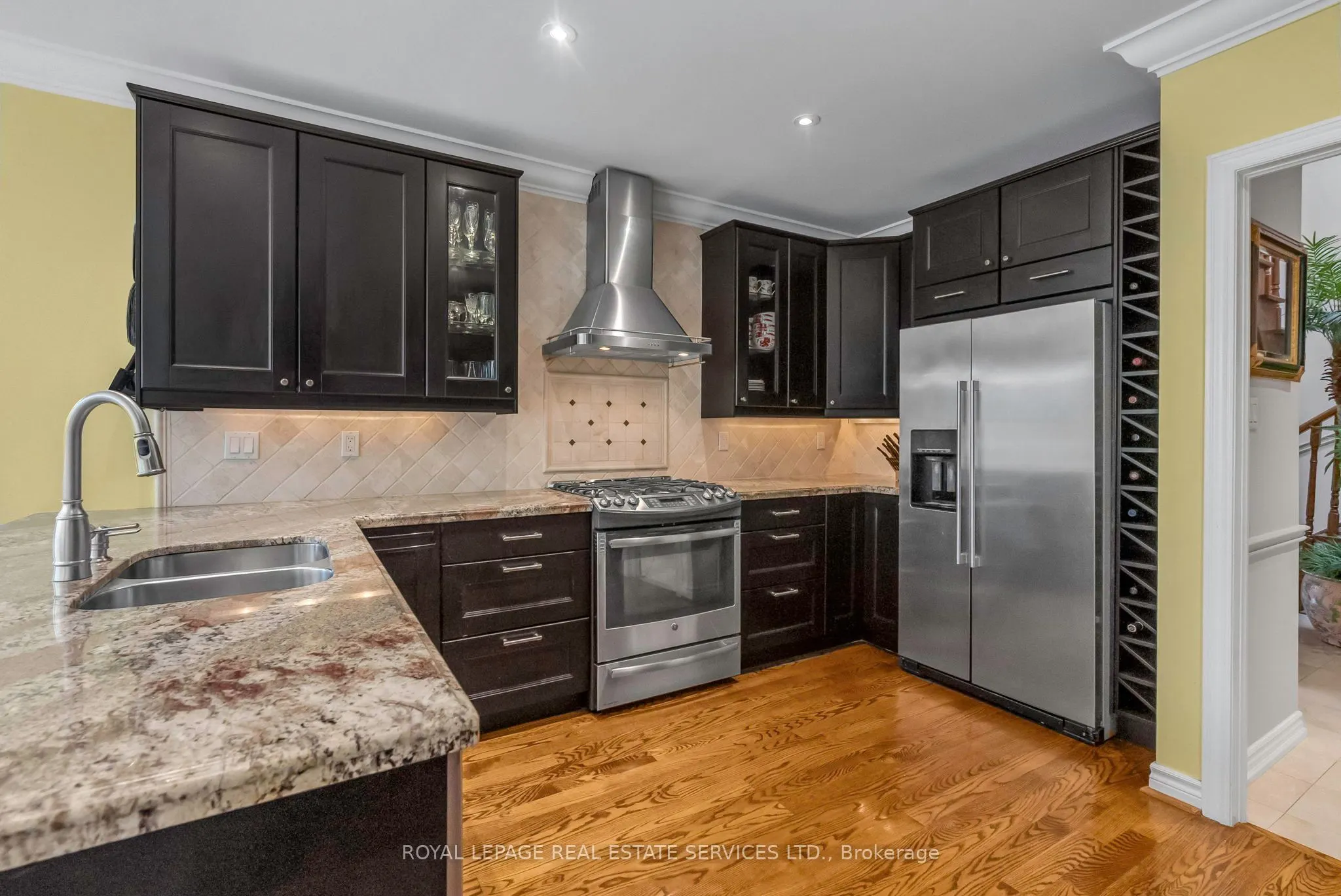 1401 The Links Drive