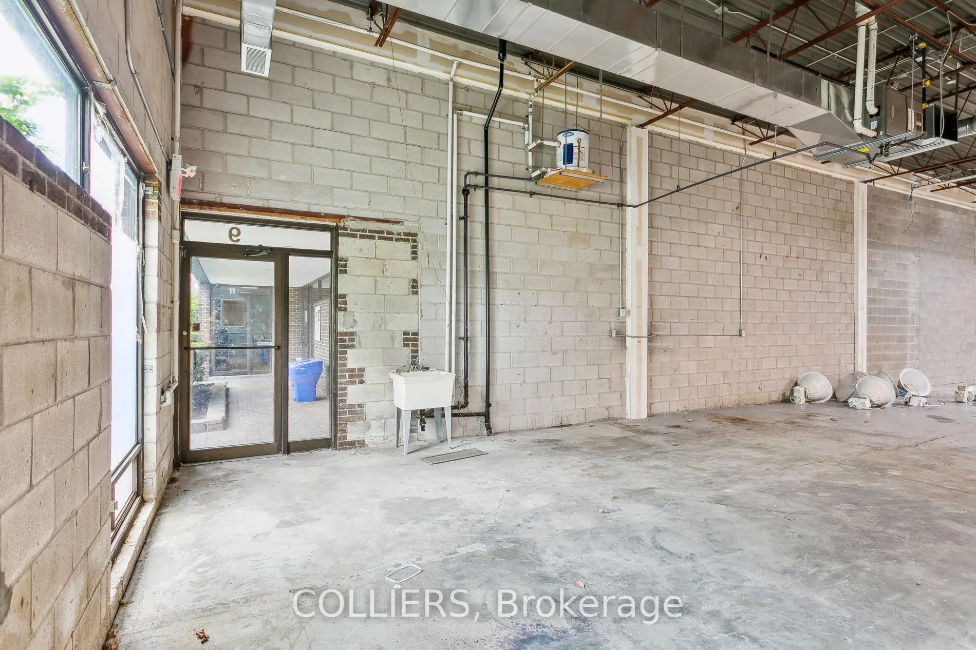 2525 Dunwin Drive, #8-9