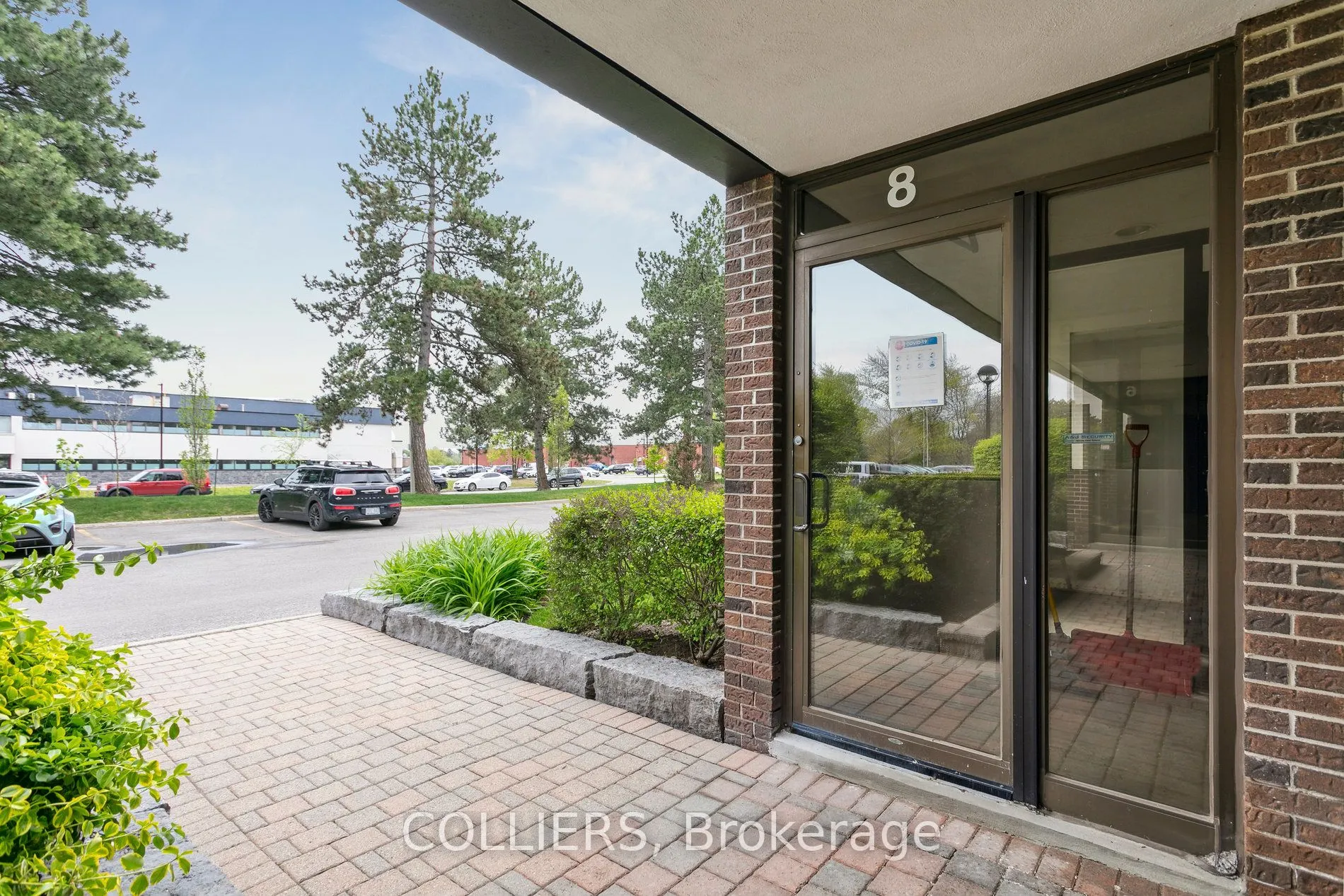 2525 Dunwin Drive, #8-9