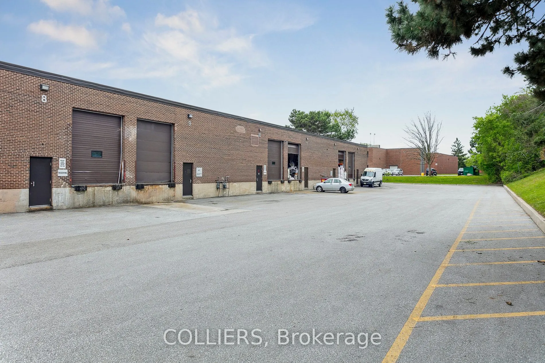 2525 Dunwin Drive, #8-9