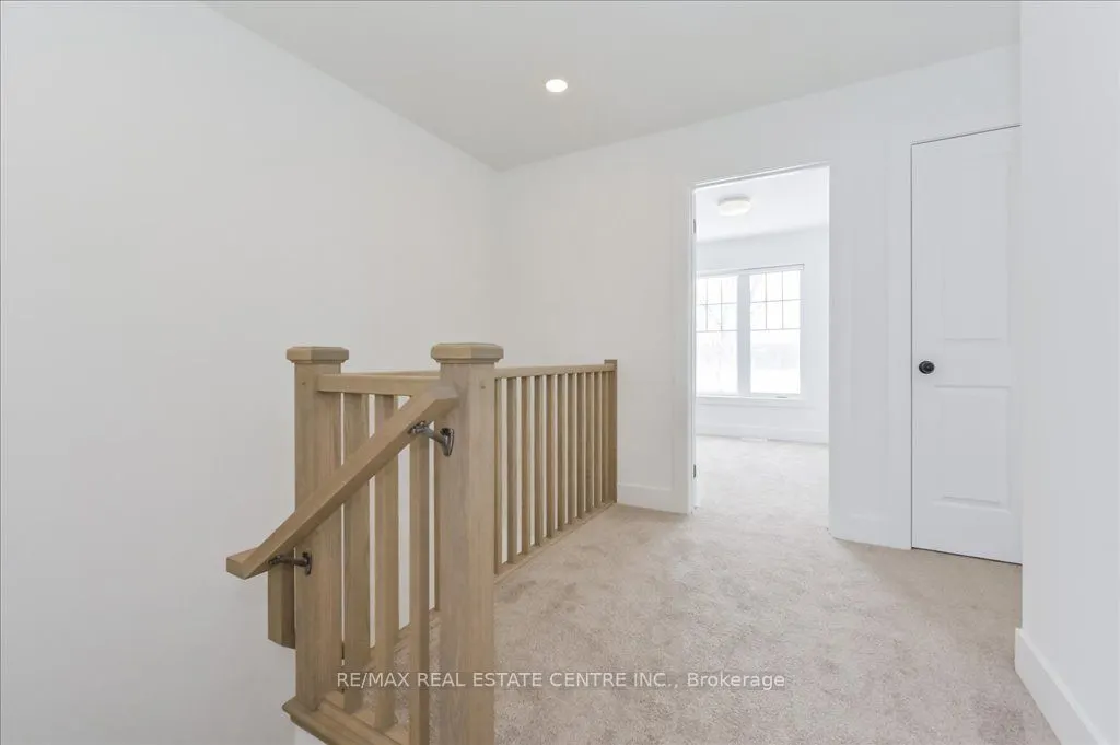 690 Broadway Avenue, #3