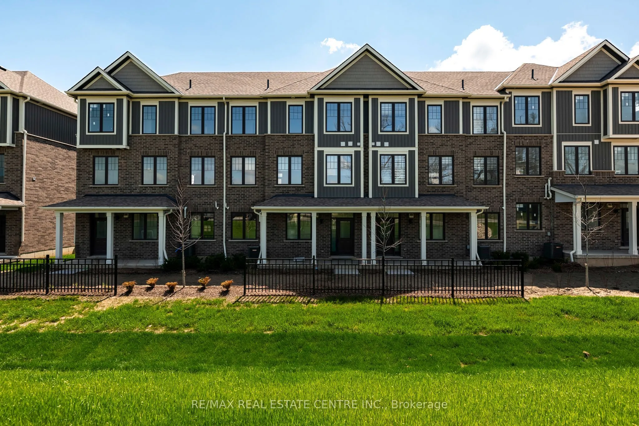 690 Broadway Avenue, #3