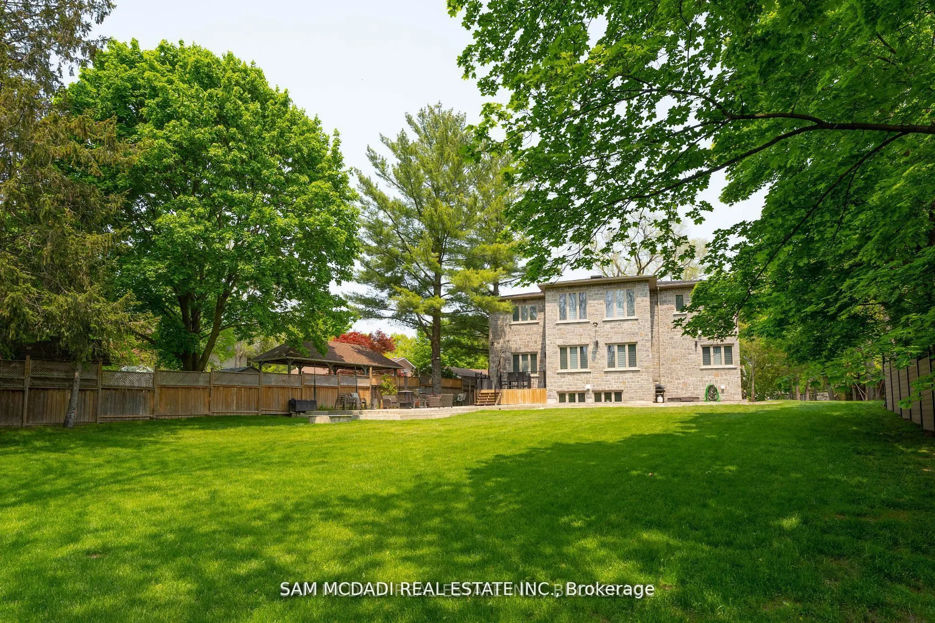 1138 Garden Road