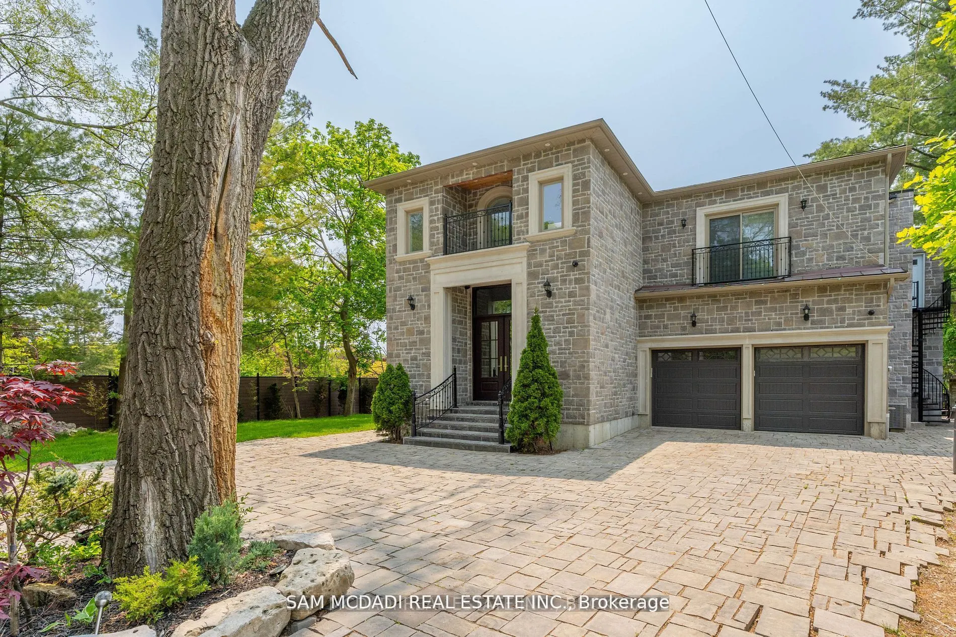 1138 Garden Road