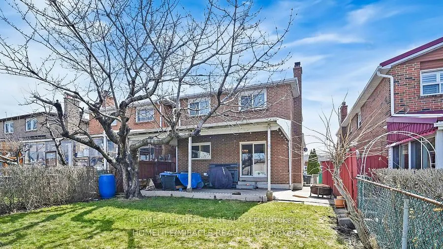 7433 Sigsbee Drive