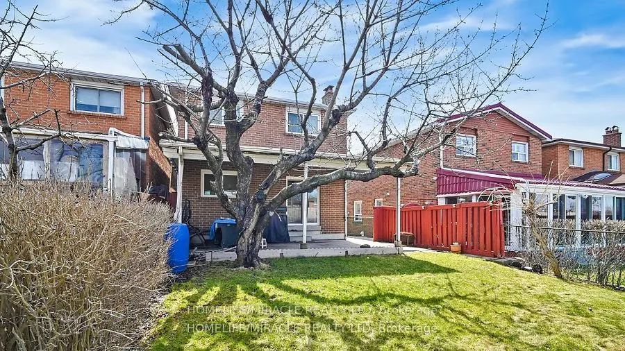 7433 Sigsbee Drive