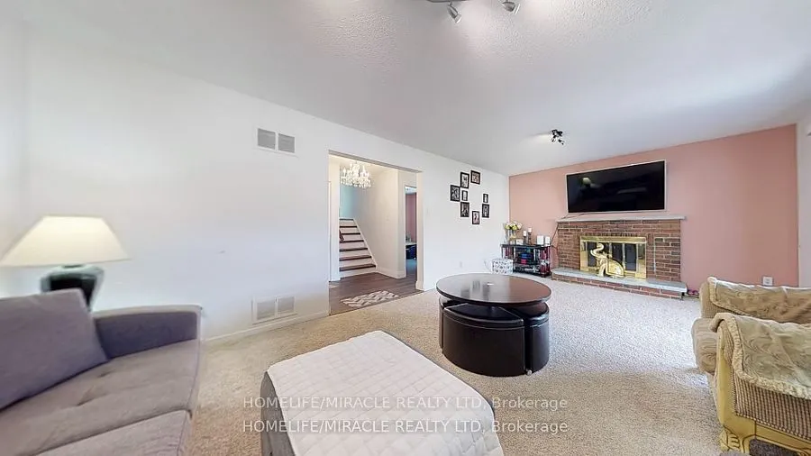 7433 Sigsbee Drive