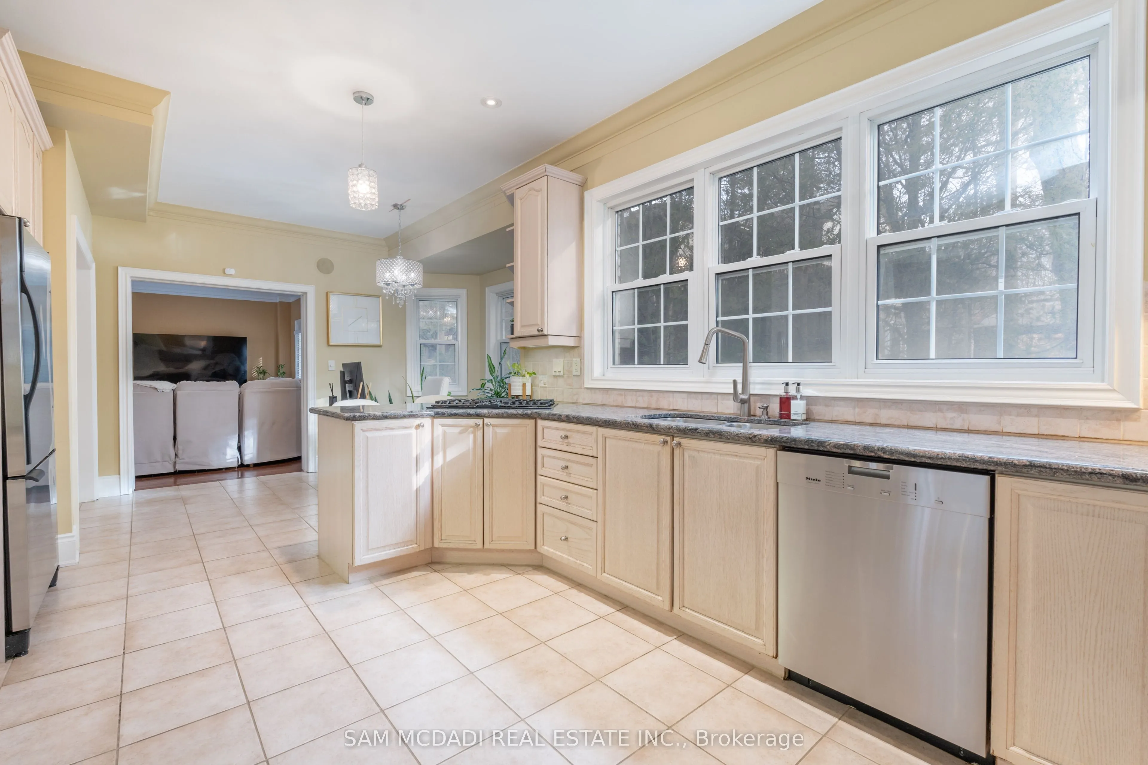3248 Barchester Court