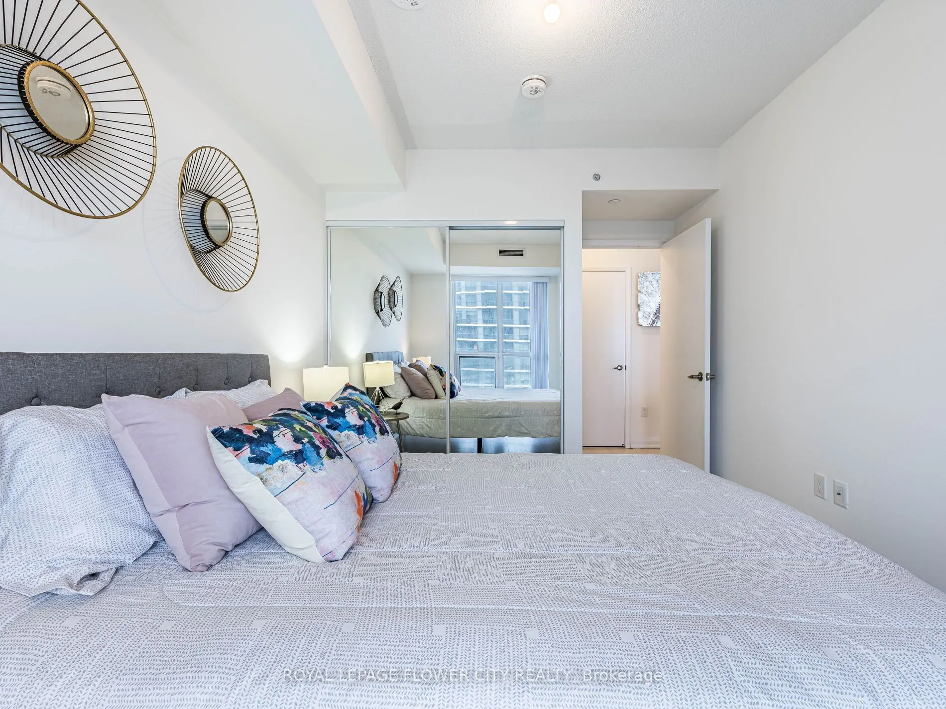 30 Gibbs Road, #2804
