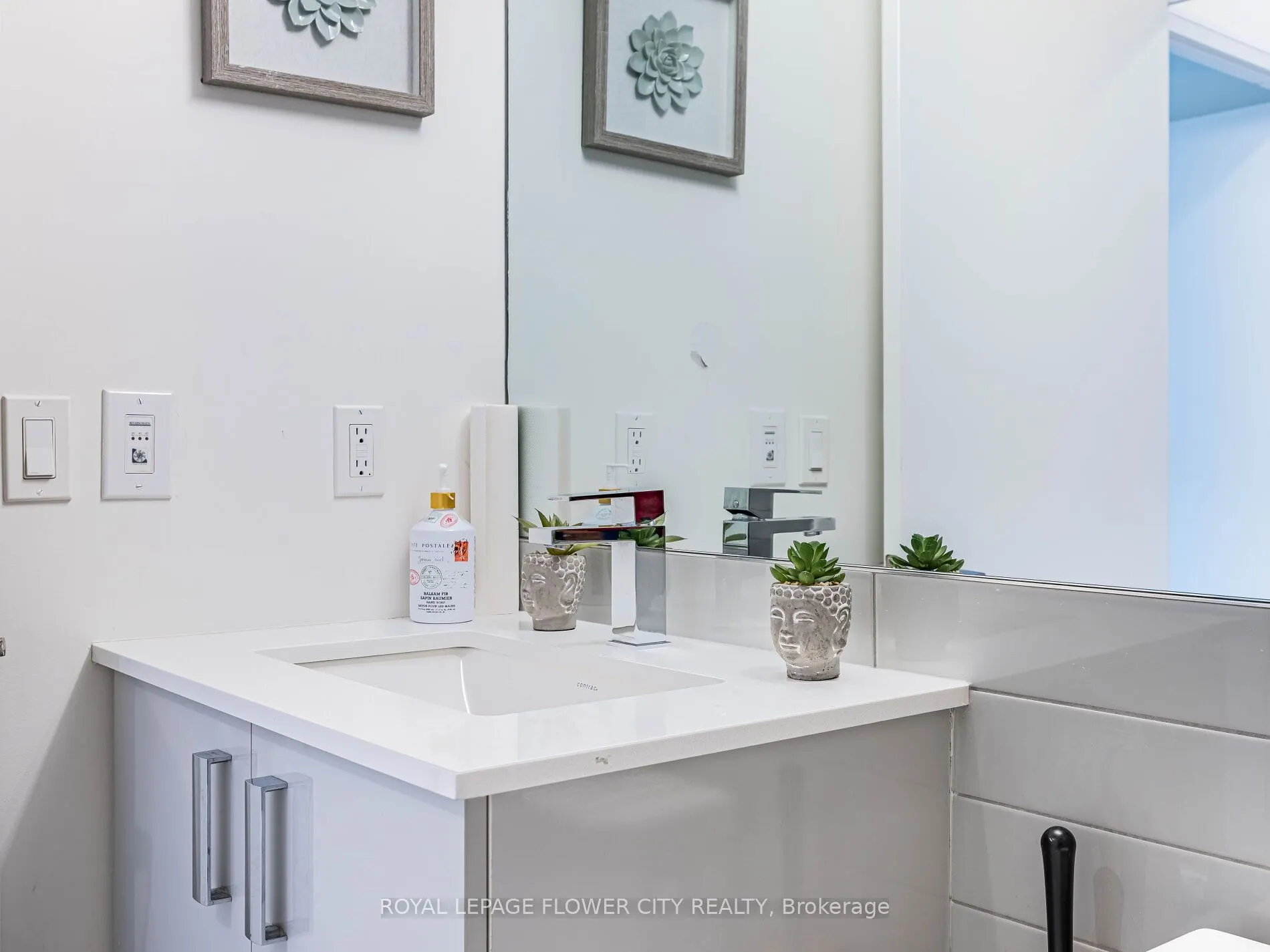 30 Gibbs Road, #2804