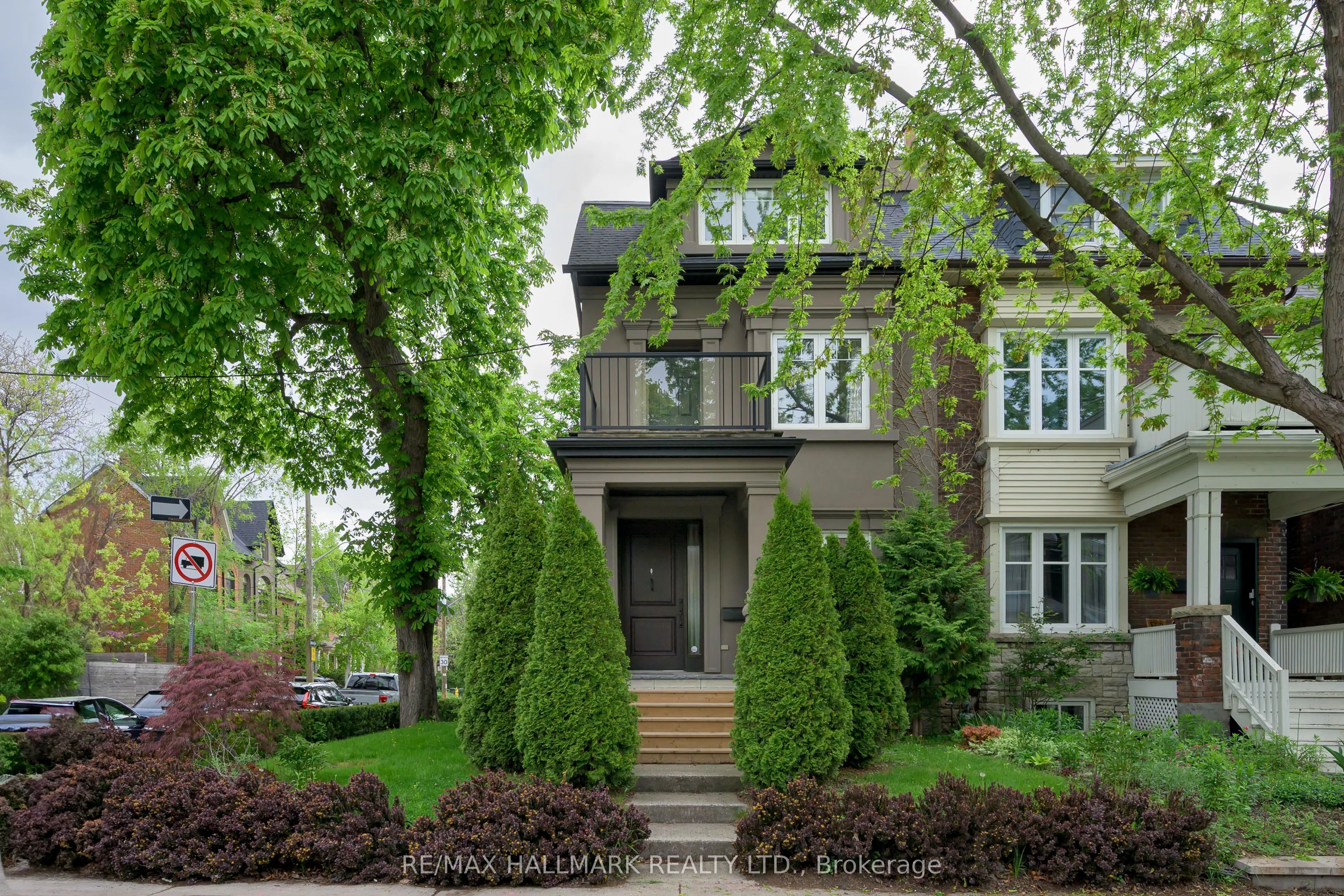 85 Sorauren Avenue