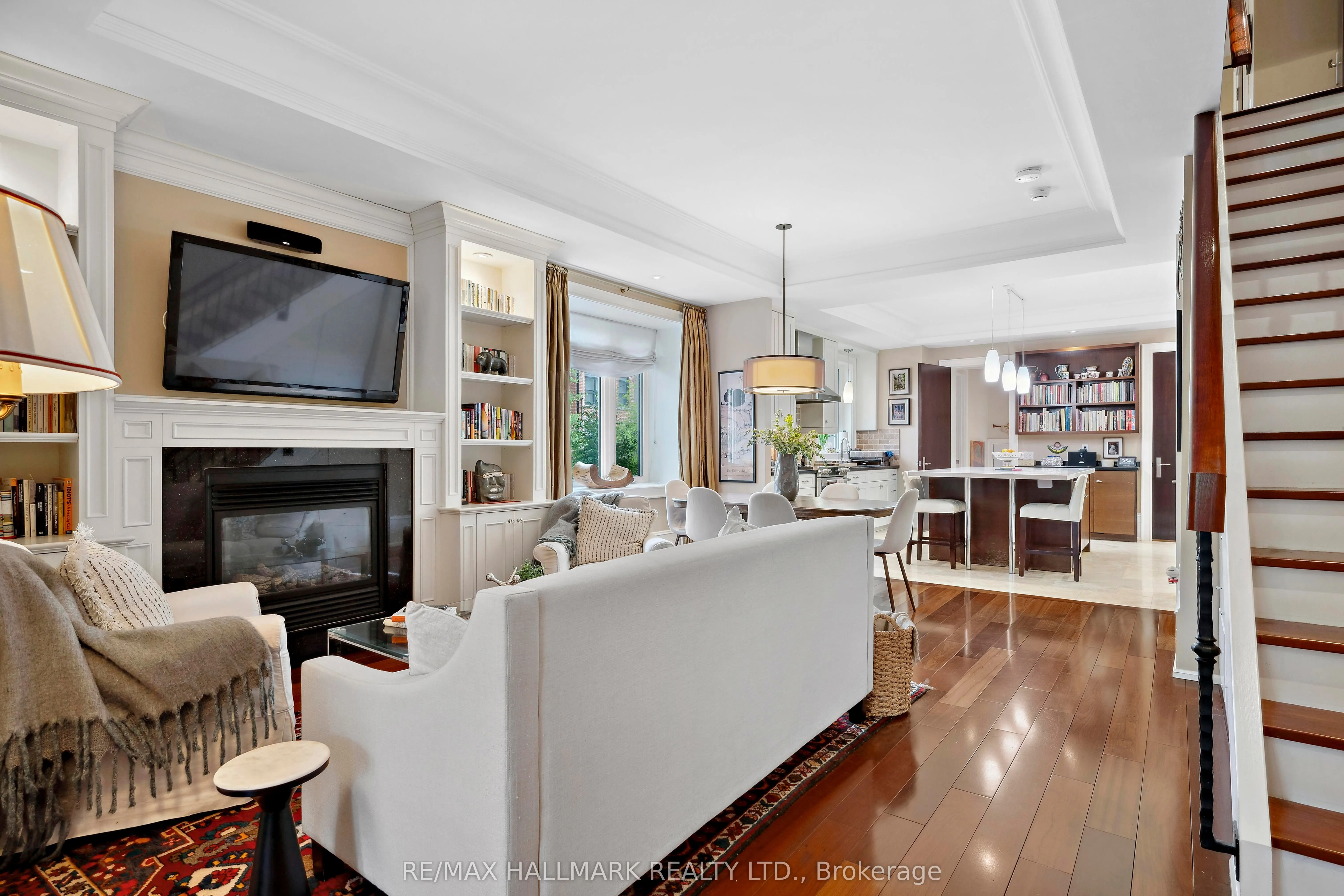 85 Sorauren Avenue