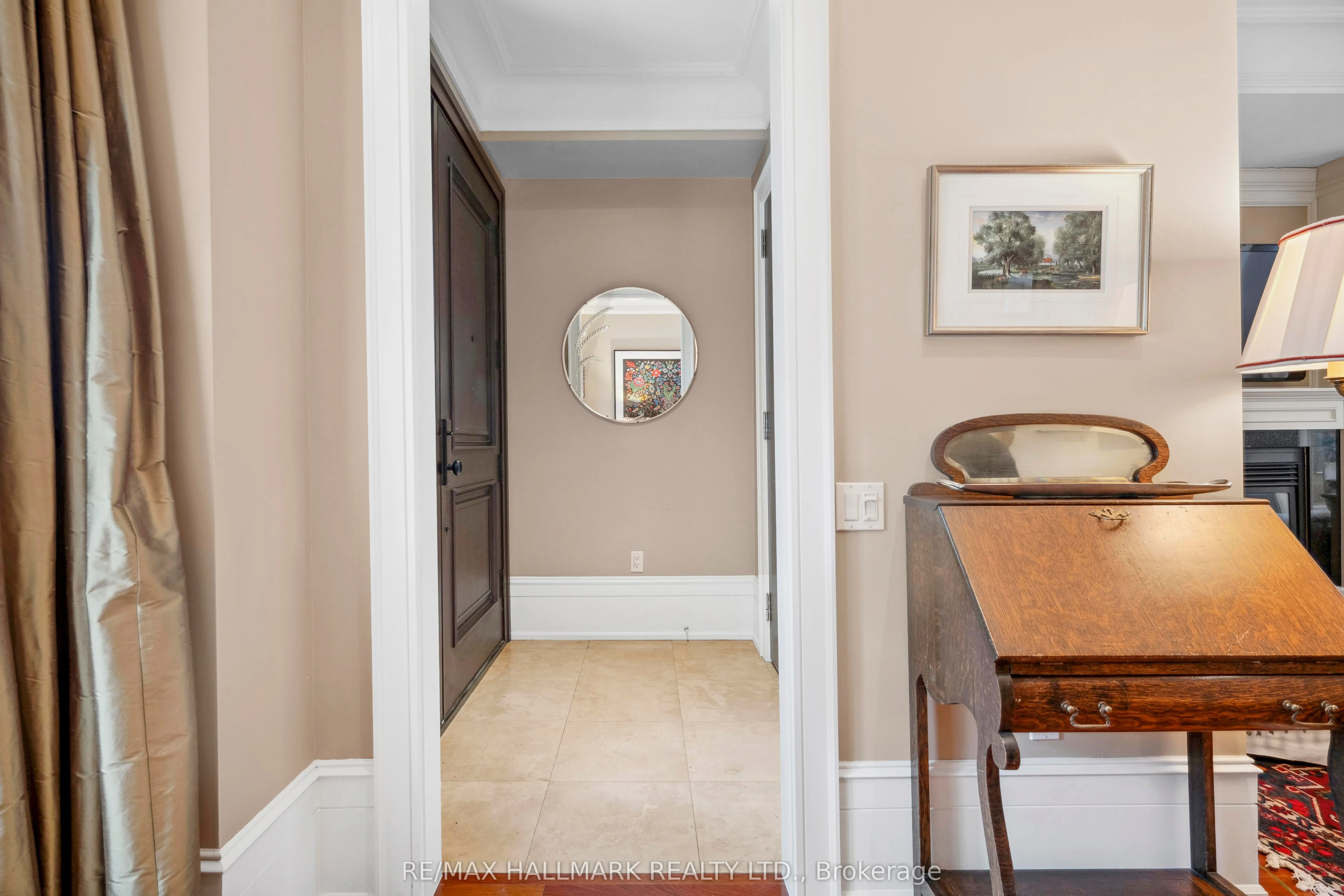 85 Sorauren Avenue