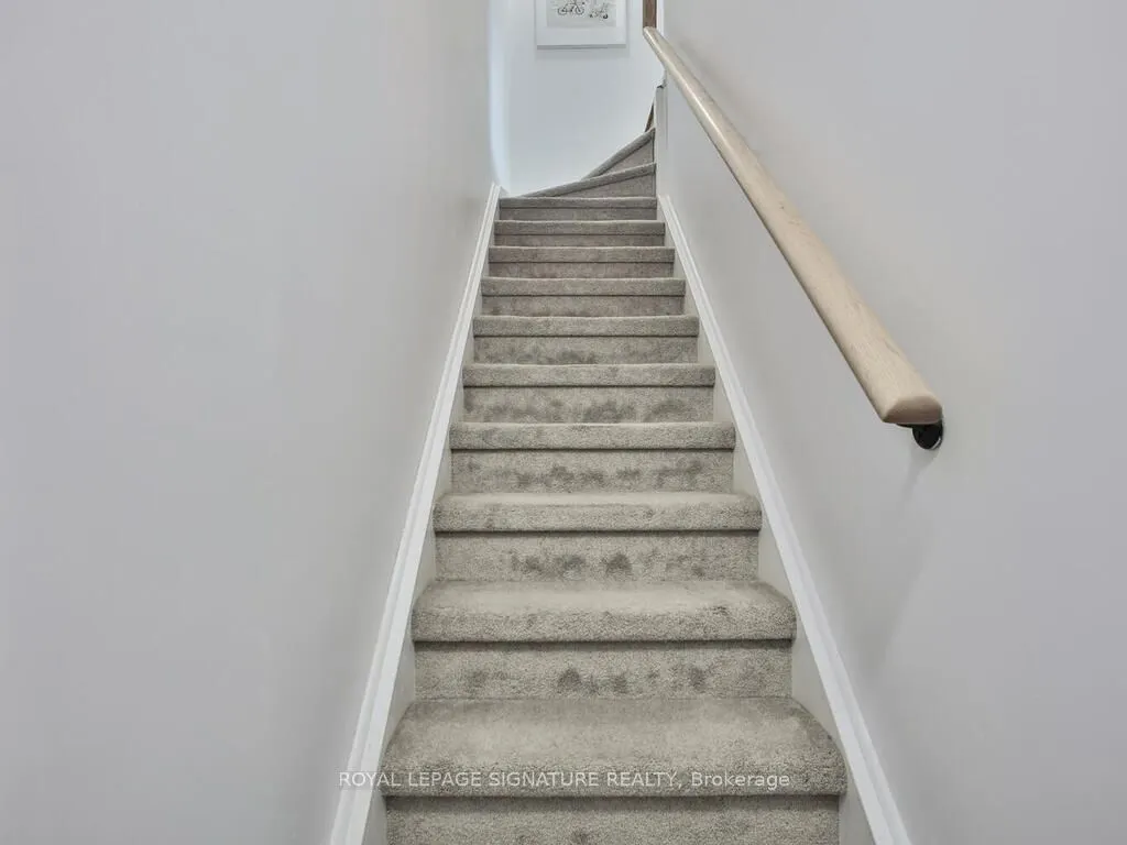 7 Applewood Lane, #232