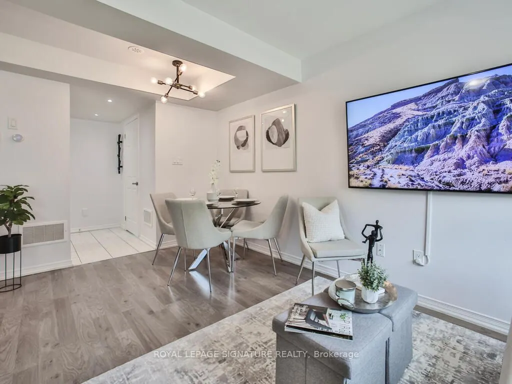 7 Applewood Lane, #232