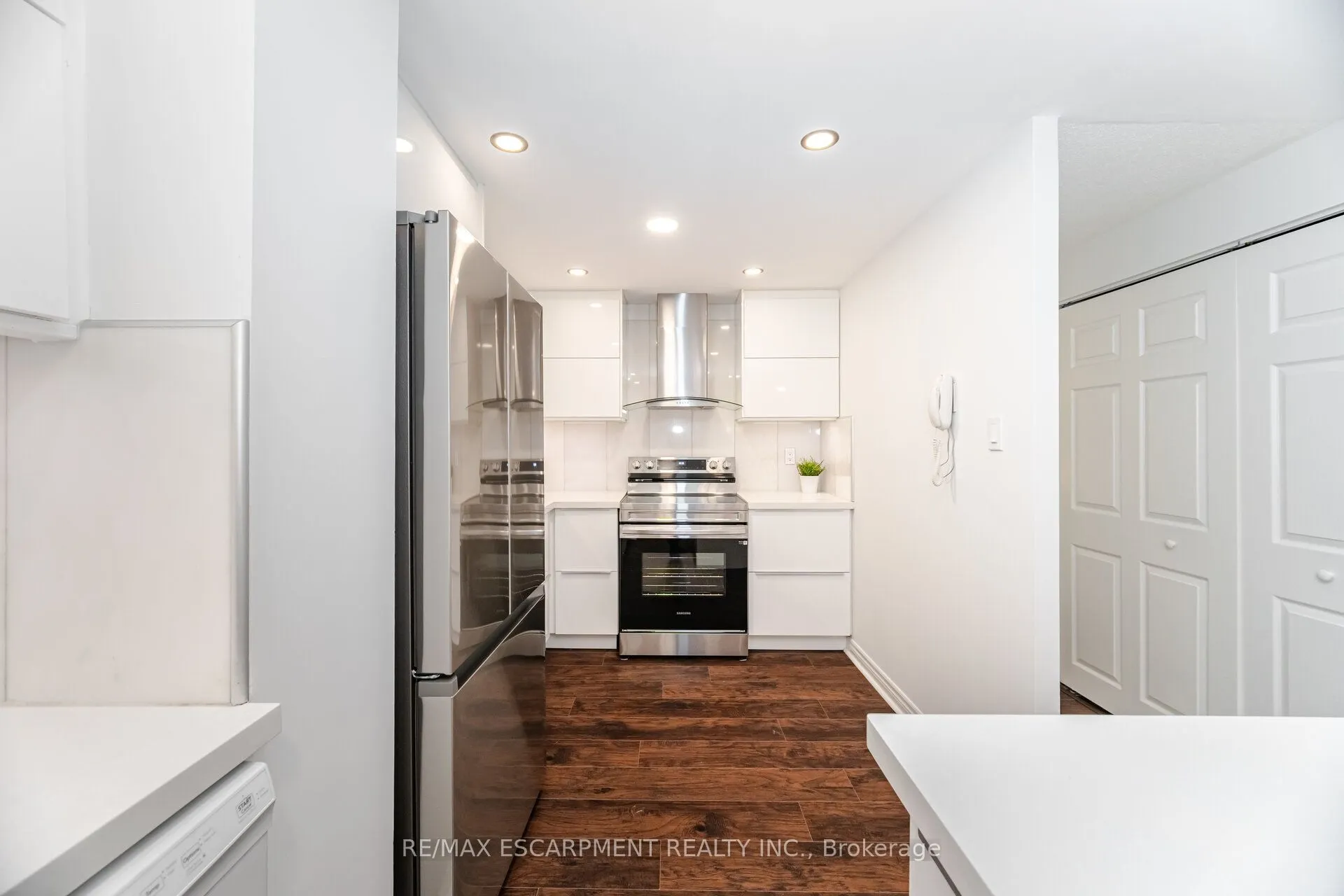 299 Mill Road, #409