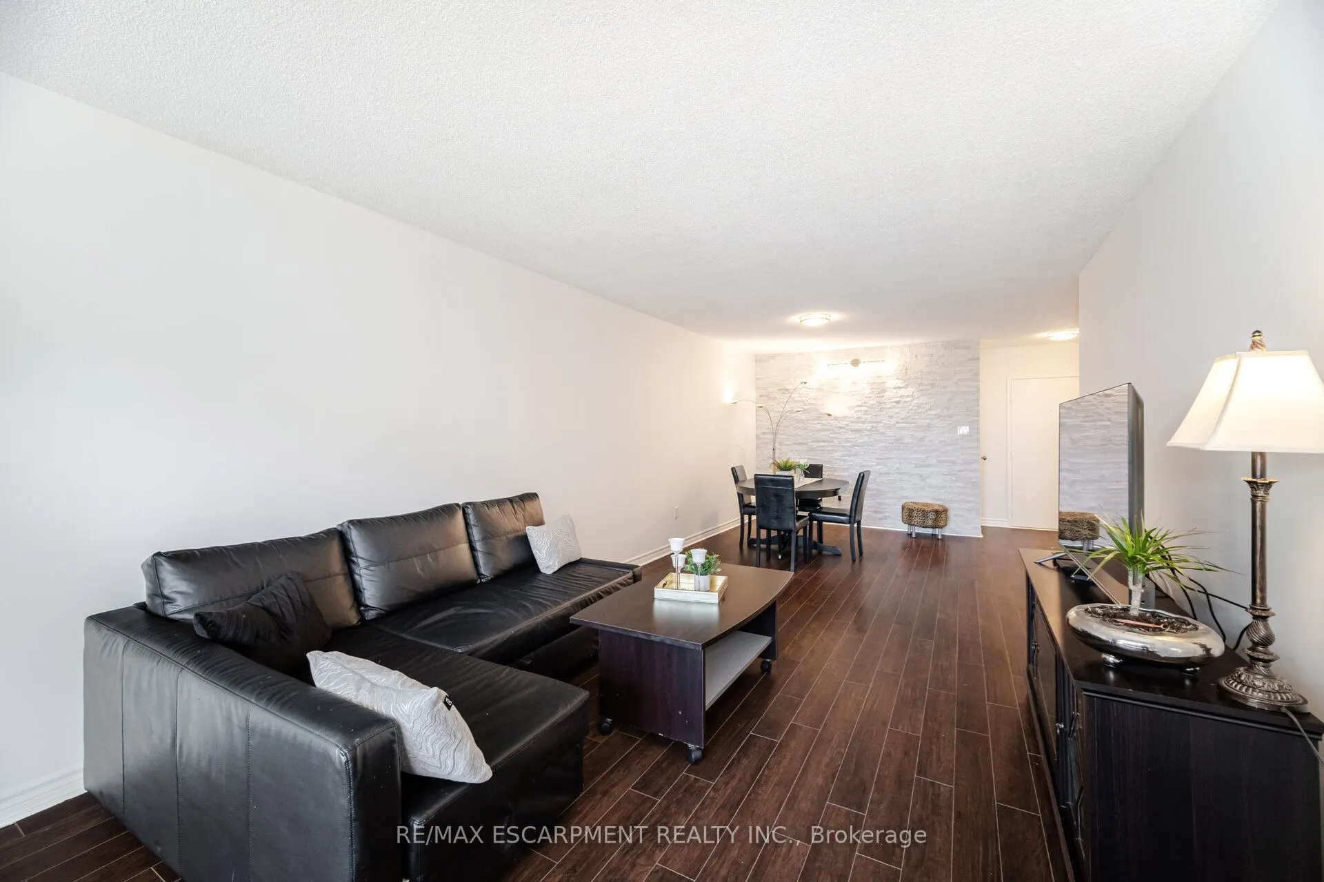 299 Mill Road, #409