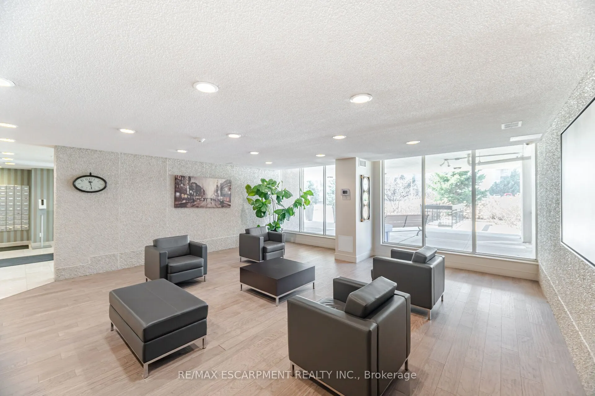 299 Mill Road, #409