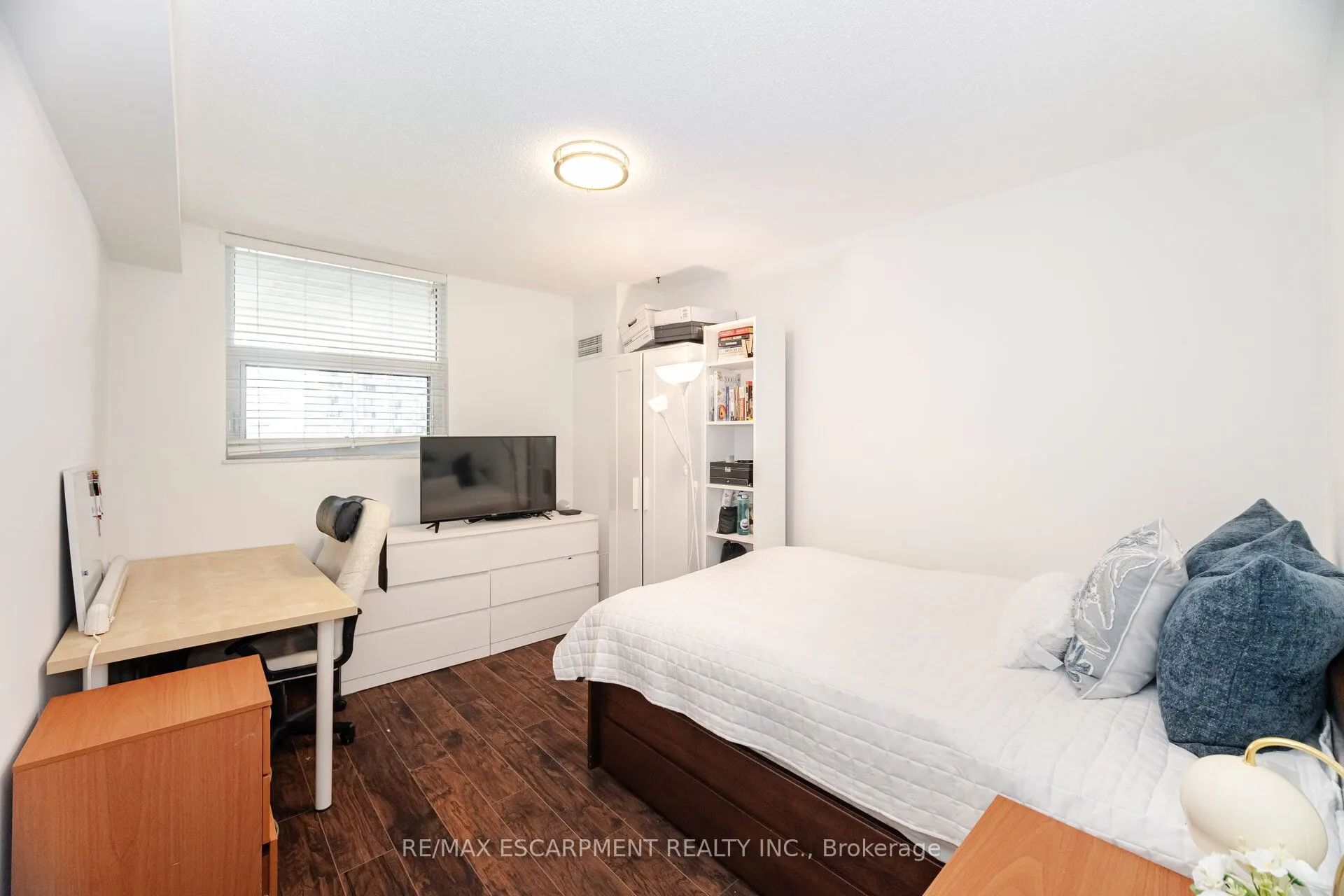 299 Mill Road, #409